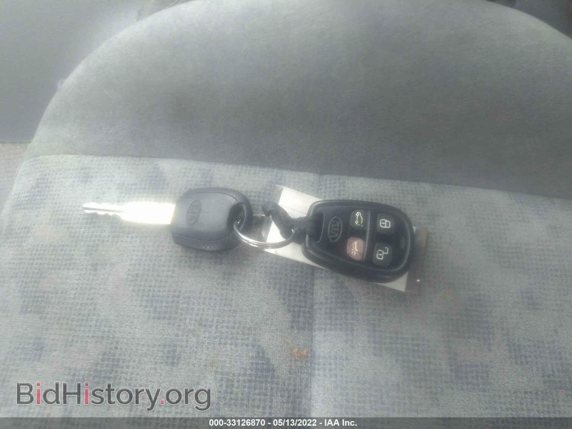 2006 KIA SORENTO - VIN: KNDJD733665604686 - Фото 11