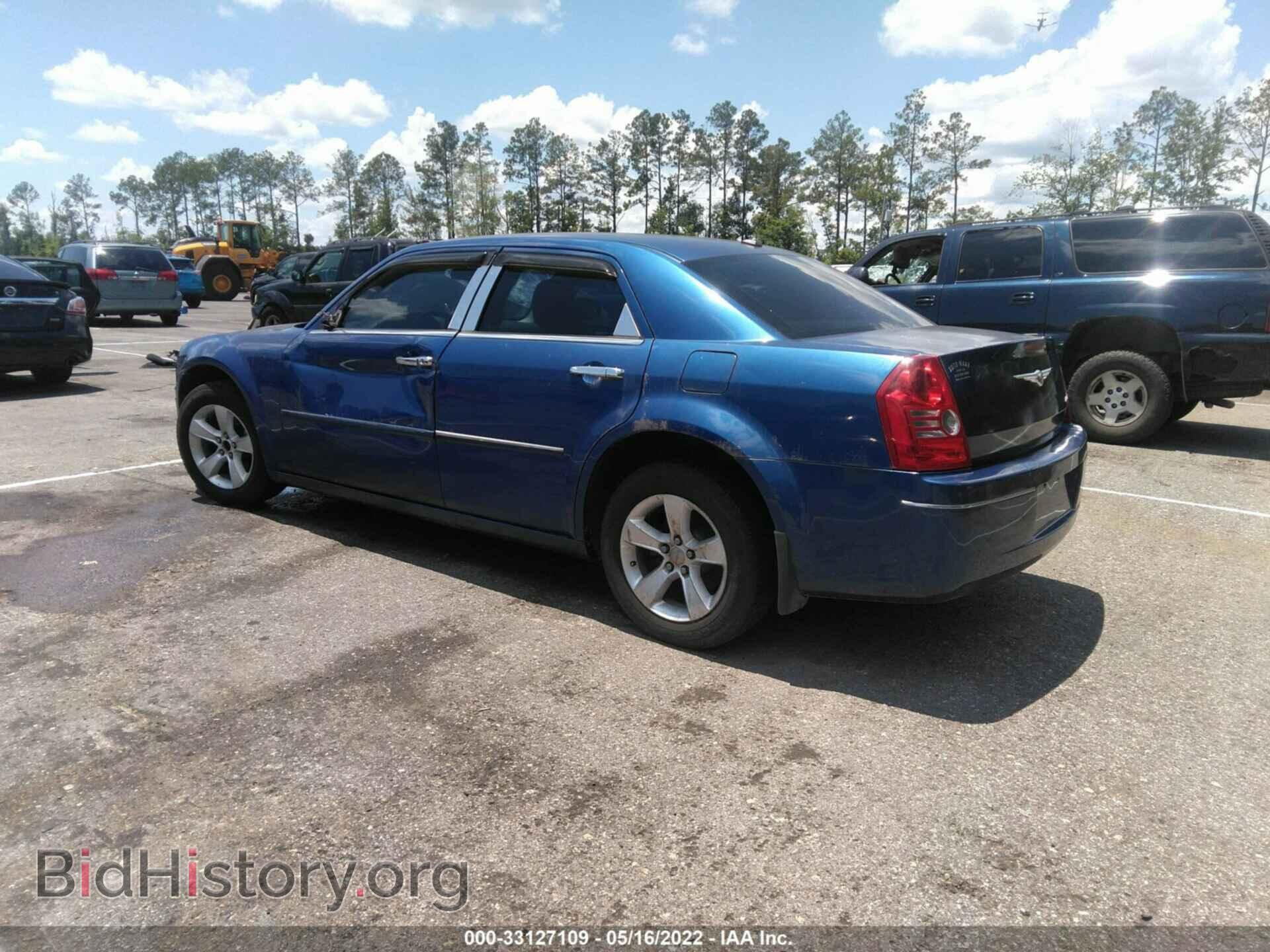 2010 CHRYSLER 300 - VIN: 2C3CA1CV5AH320357 - Фото 3