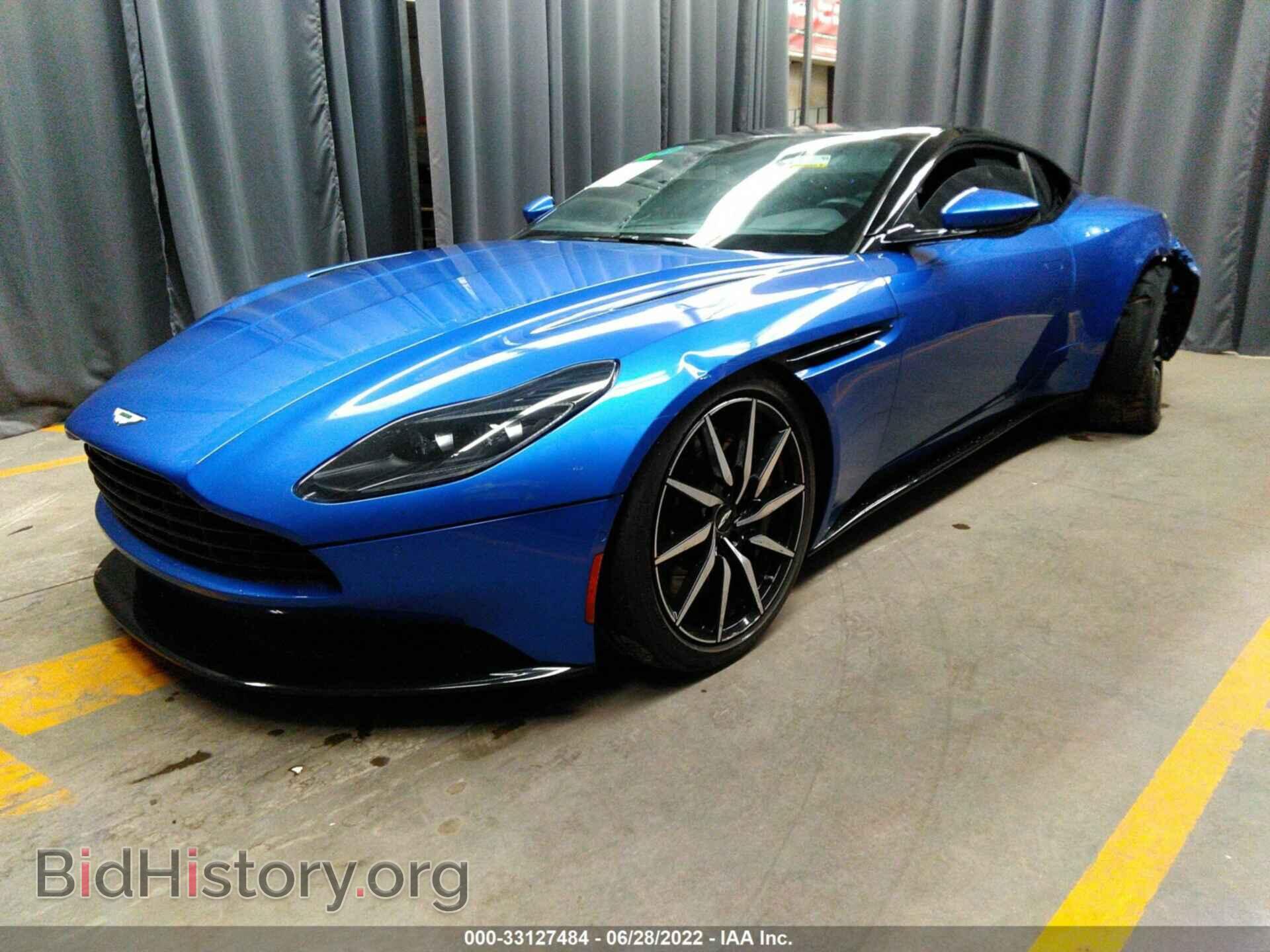 2019 ASTON MARTIN DB11 - VIN: SCFRMFAWXKGL07303 - Фото 2