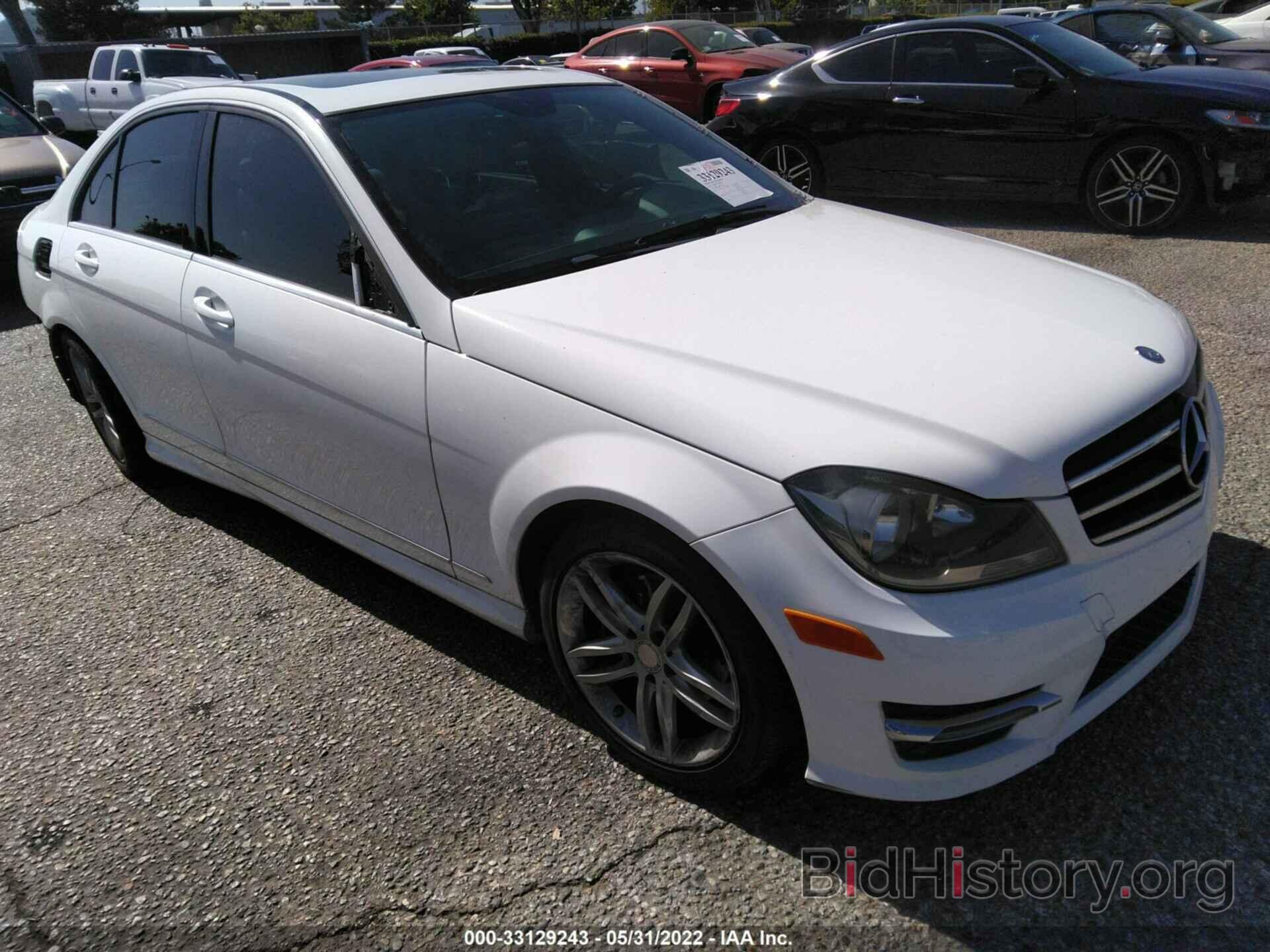 Photo WDDGF4HB8EA941360 - MERCEDES-BENZ C-CLASS 2014