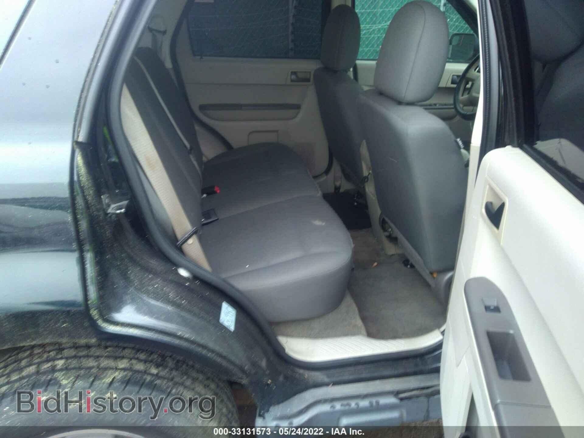 2010 Ford ESCAPE (VIN 1FMCU0C79AKC24637) — фото 8 из 11