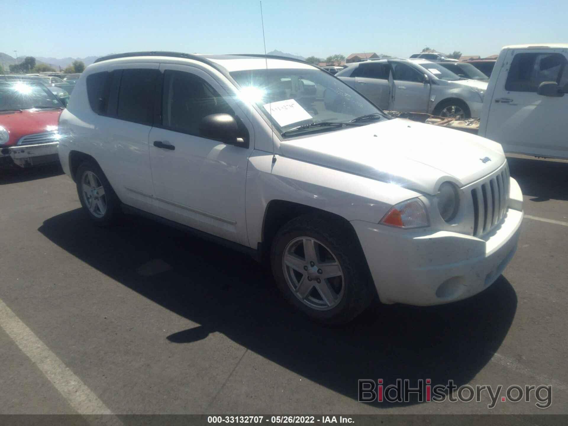 Фотография 1J8FF47WX8D525686 - JEEP COMPASS 2008