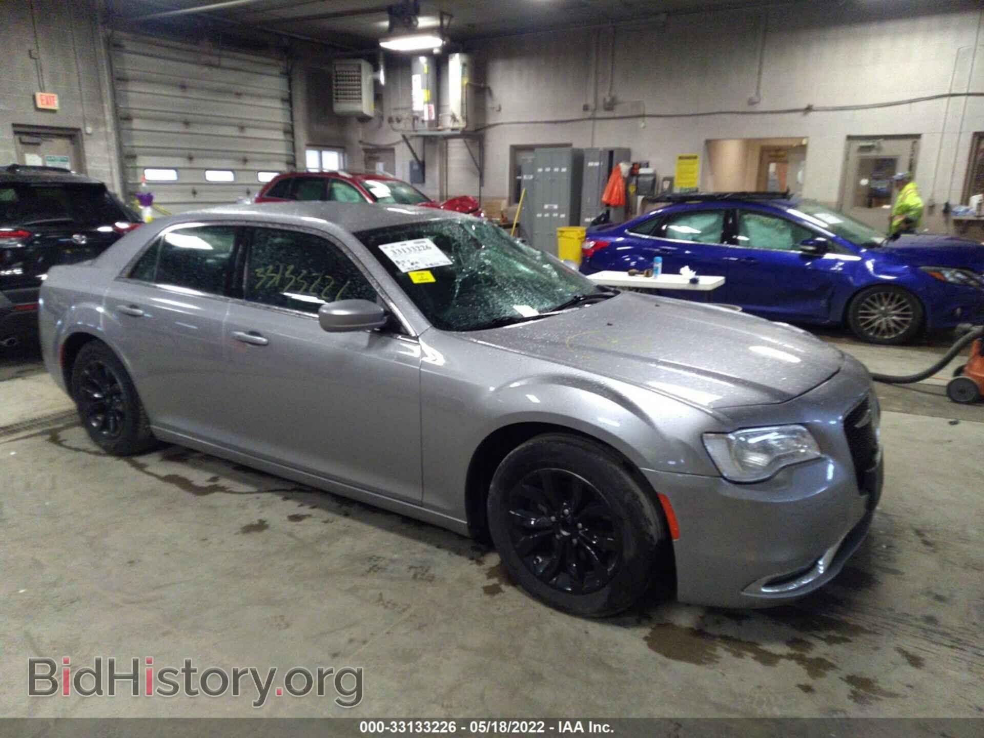 Фотография 2C3CCAAG5GH181399 - CHRYSLER 300 2016