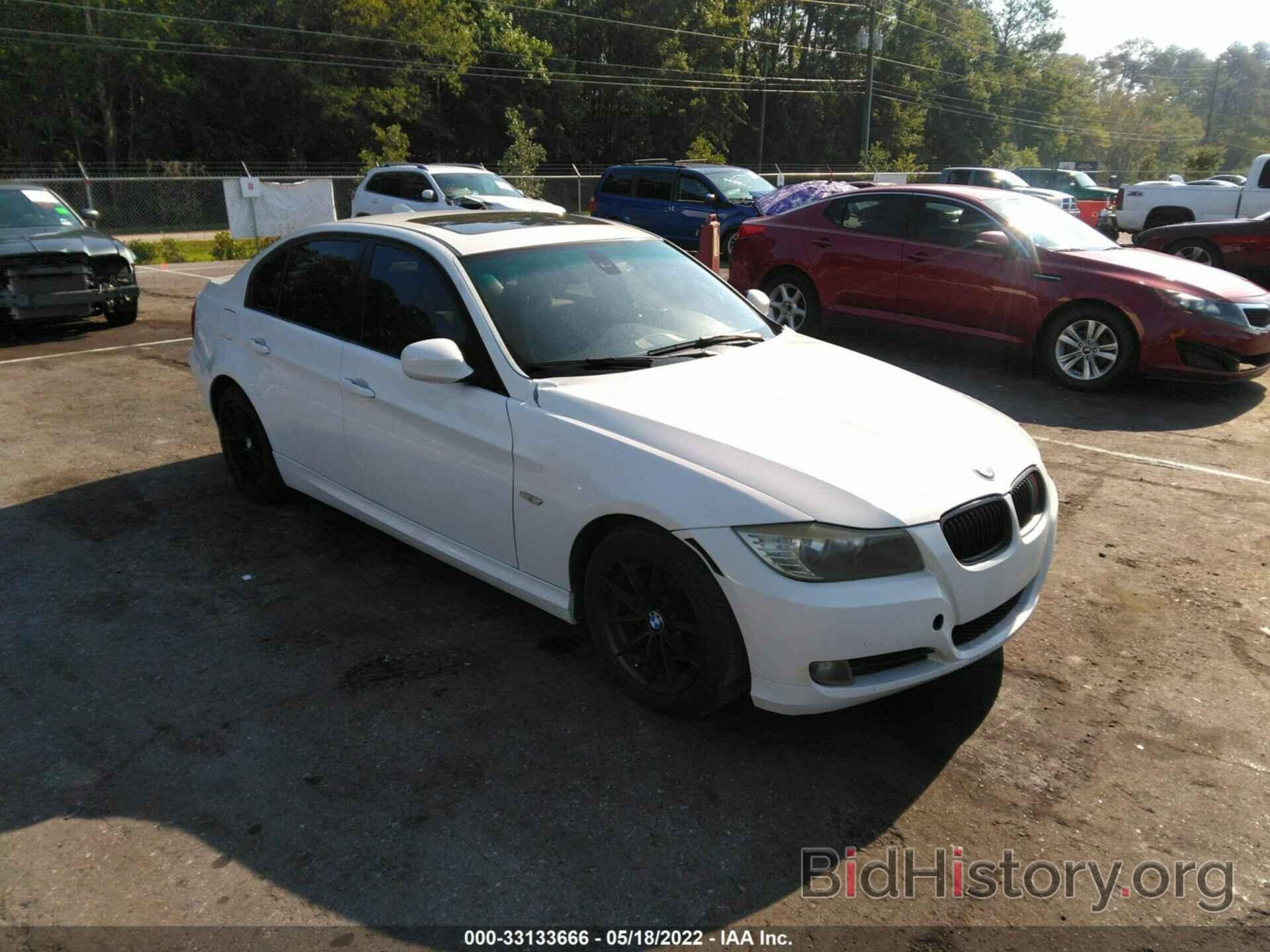 Photo WBAPH7C57AE129927 - BMW 3 SERIES 2010