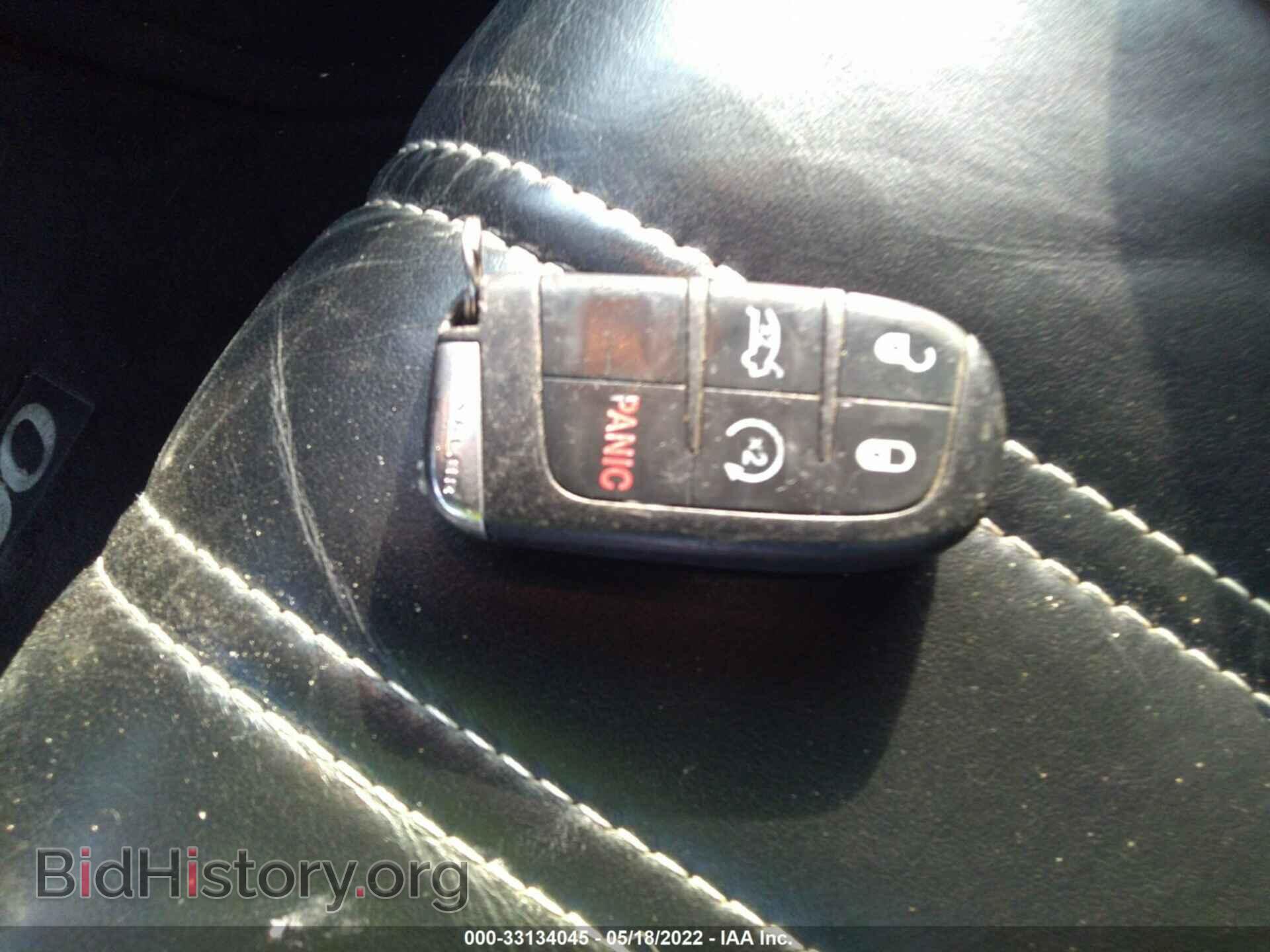 2013 CHRYSLER 300 - VIN: 2C3CCABG4DH643994 - Фото 11