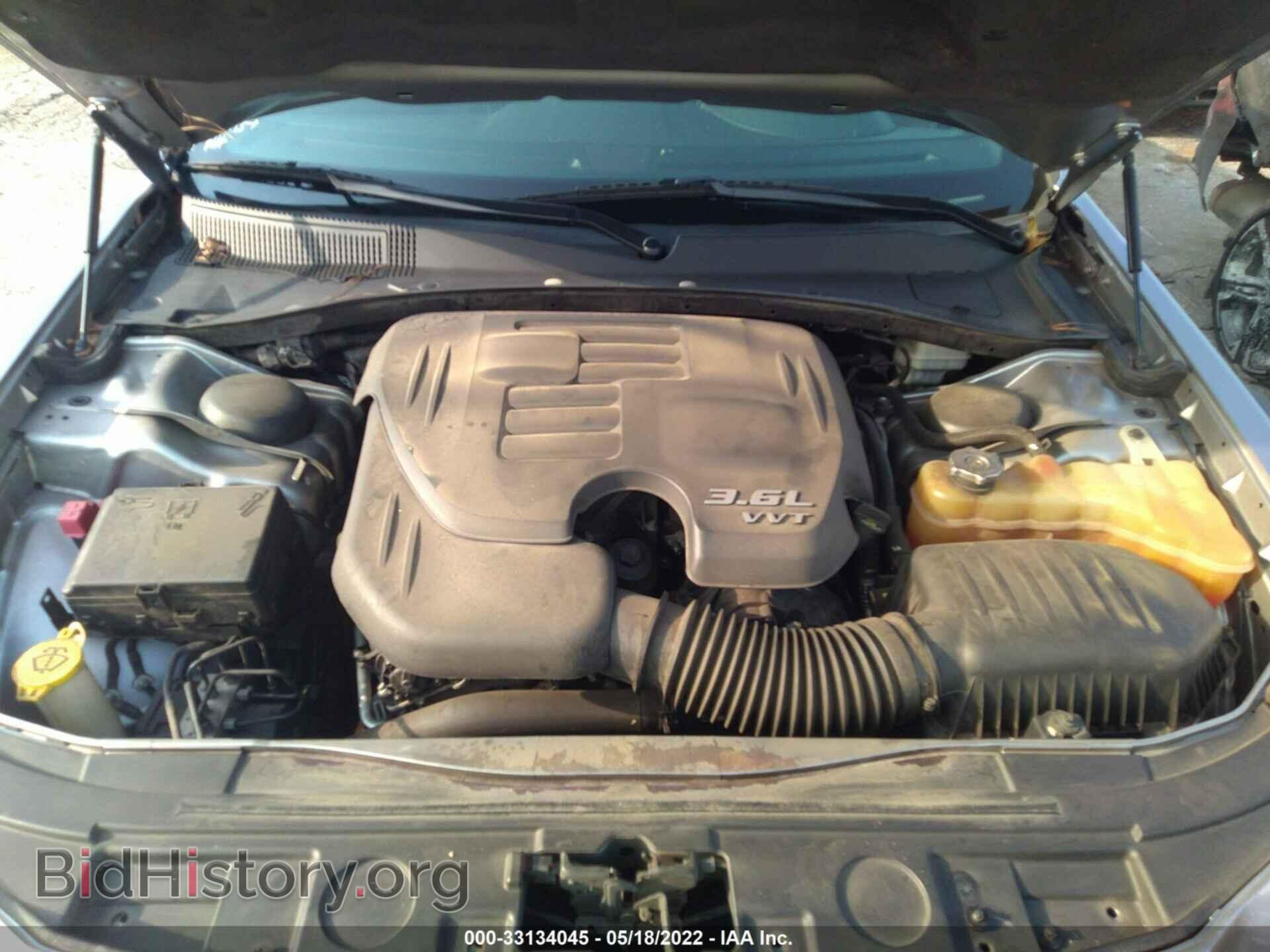 2013 CHRYSLER 300 - VIN: 2C3CCABG4DH643994 - Фото 10