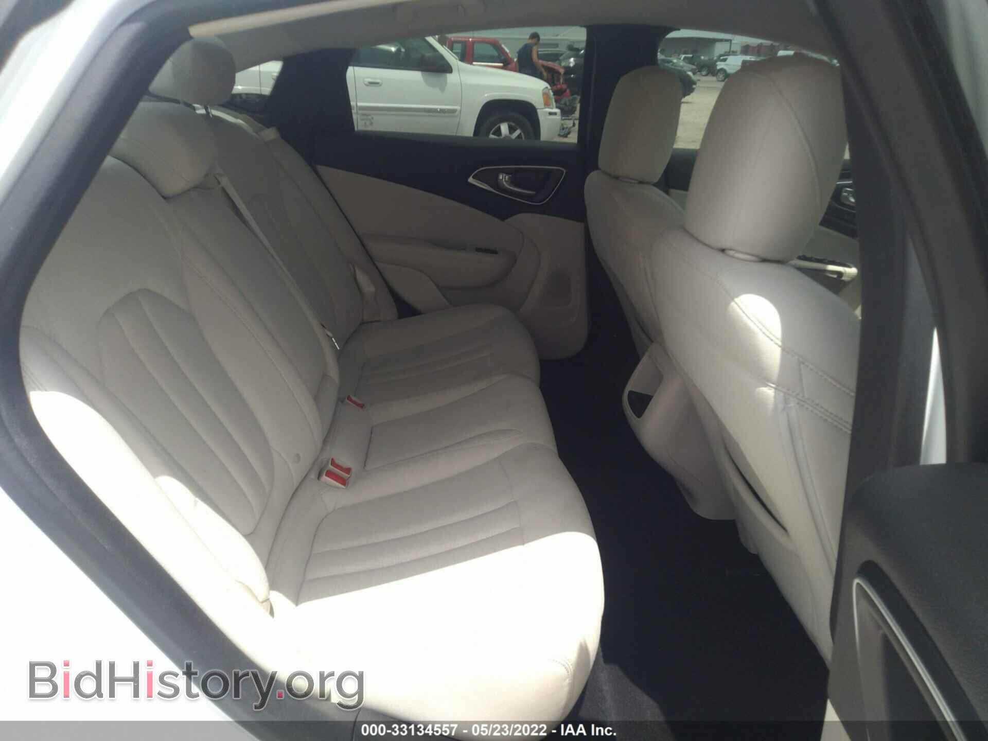2015 CHRYSLER 200 - VIN: 1C3CCCAB7FN598819 - Фото 8