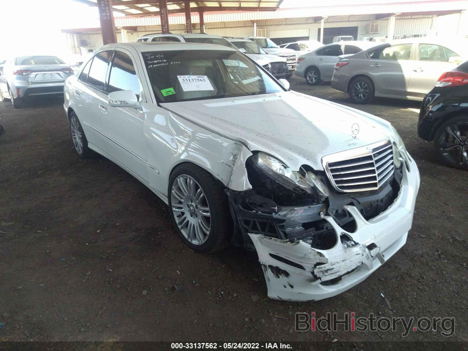 Photo WDBUF56X68B207833 - MERCEDES-BENZ E-CLASS 2008