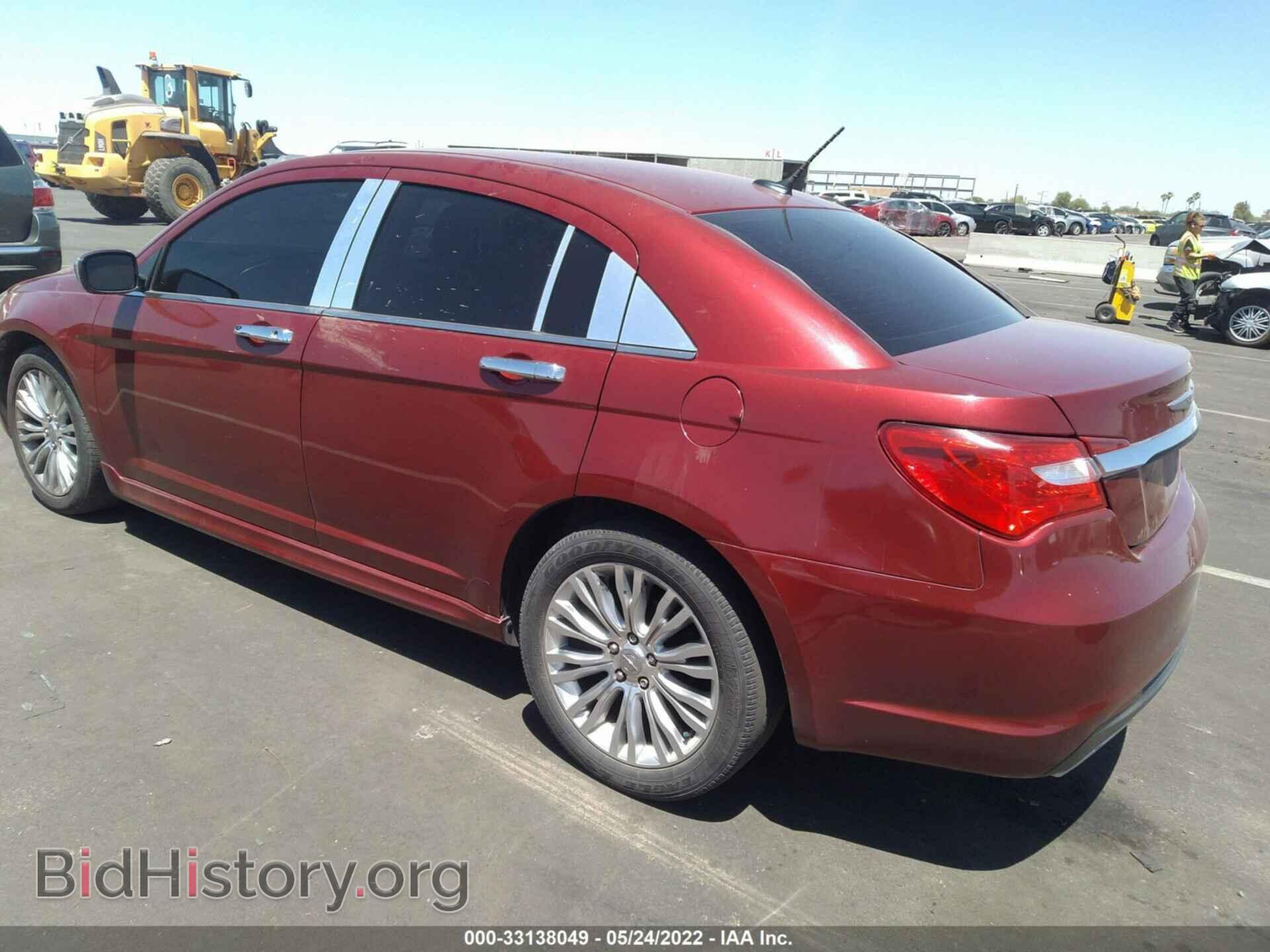 2012 CHRYSLER 200 - VIN: 1C3CCBBGXCN304703 - Фото 3