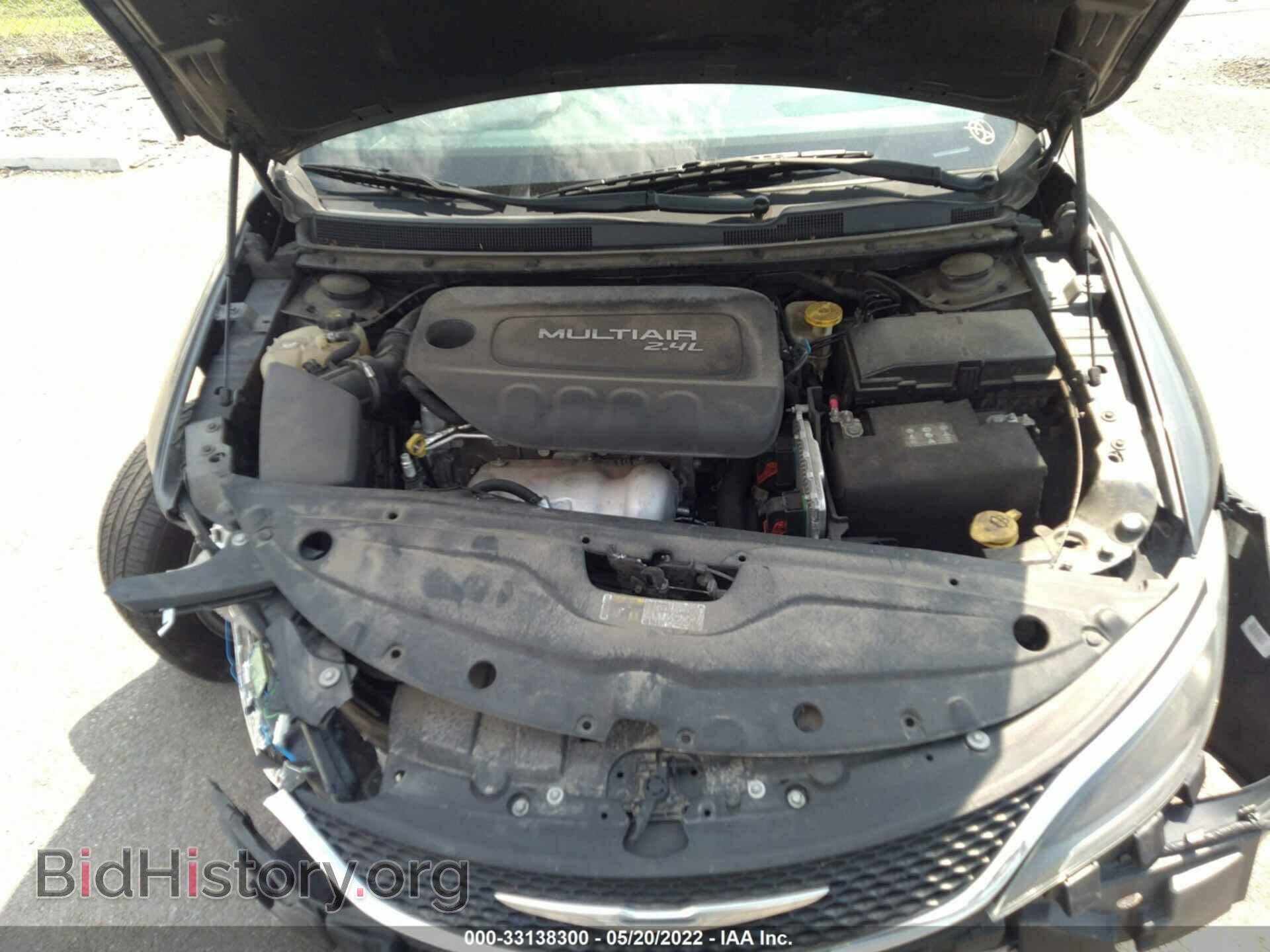 2016 CHRYSLER 200 - VIN: 1C3CCCAB7GN112656 - Photo 10