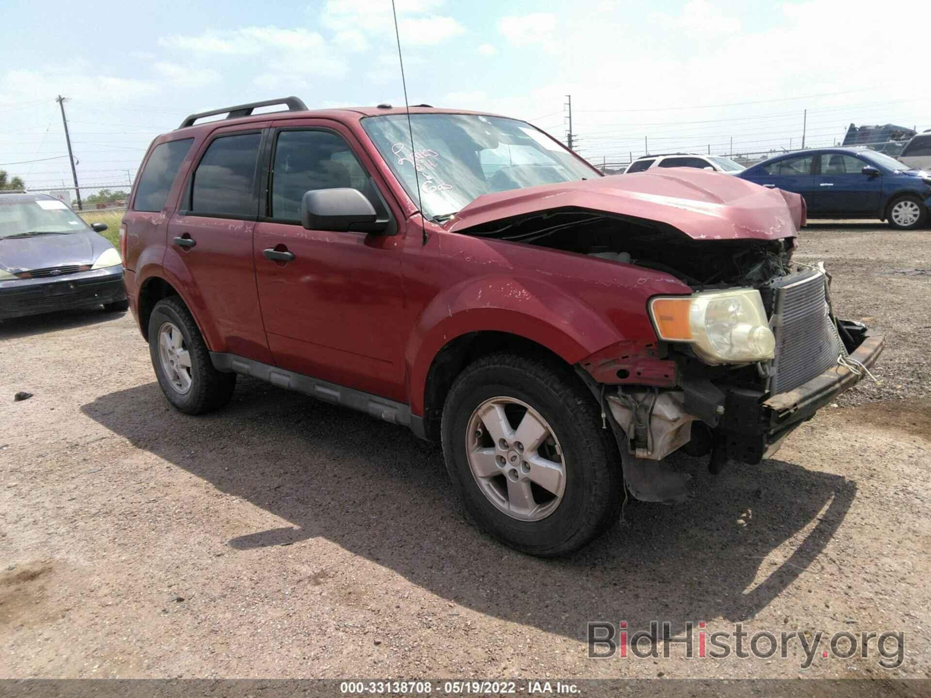 Photo 1FMCU0DG6AKC73633 - FORD ESCAPE 2010