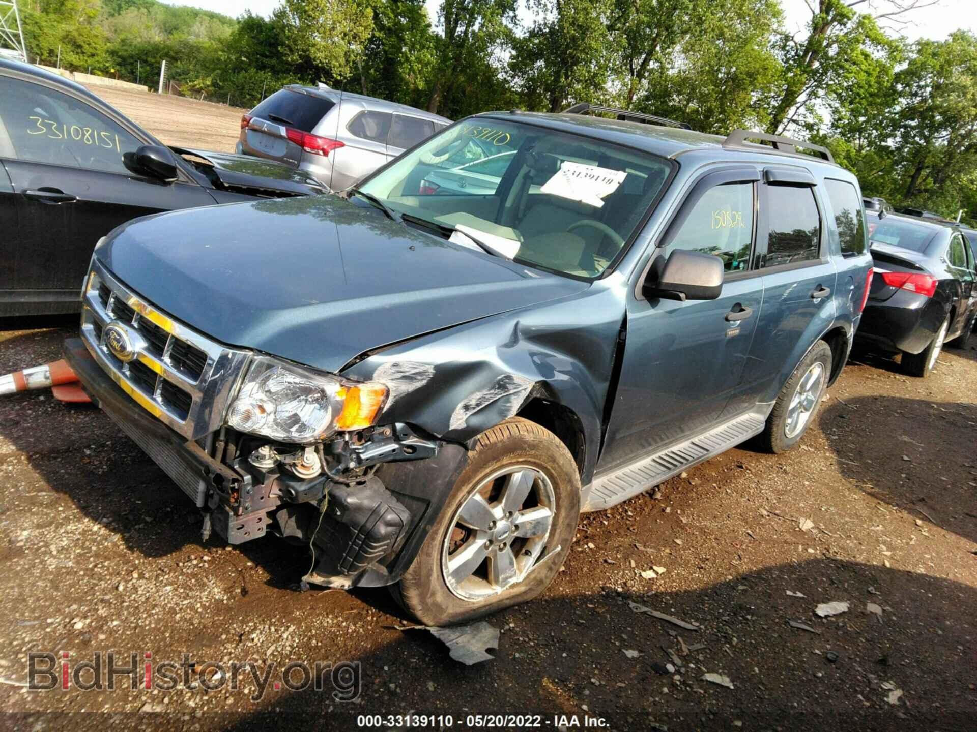 2011 FORD ESCAPE - VIN: 1FMCU0D75BKA93447 - Фото 2