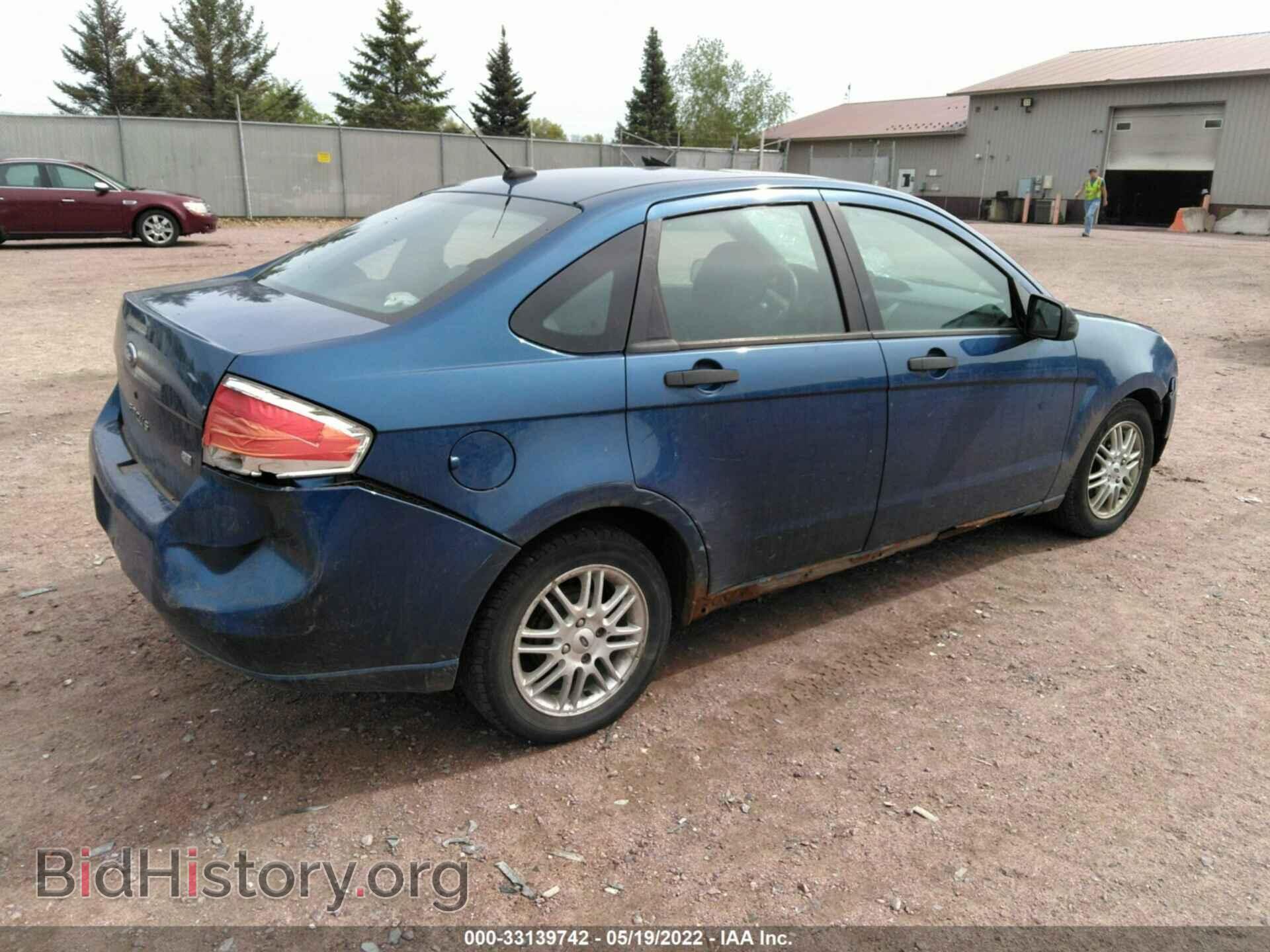 2009 FORD FOCUS - VIN: 1FAHP35N59W210095 - Фото 4