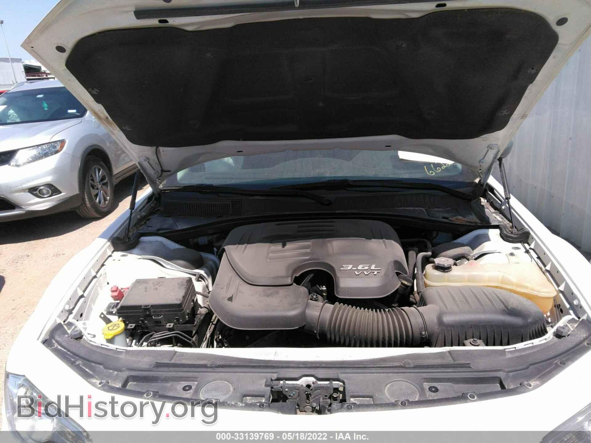 2019 CHRYSLER 300 - VIN: 2C3CCAEG1KH536622 - Фото 10