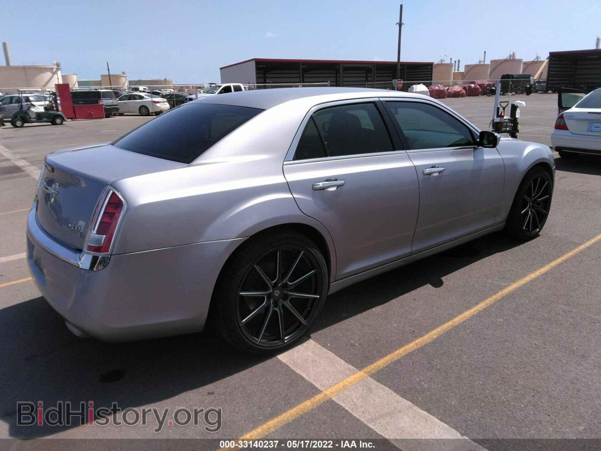 2014 CHRYSLER 300 - VIN: 2C3CCAET7EH169906 - Фото 4