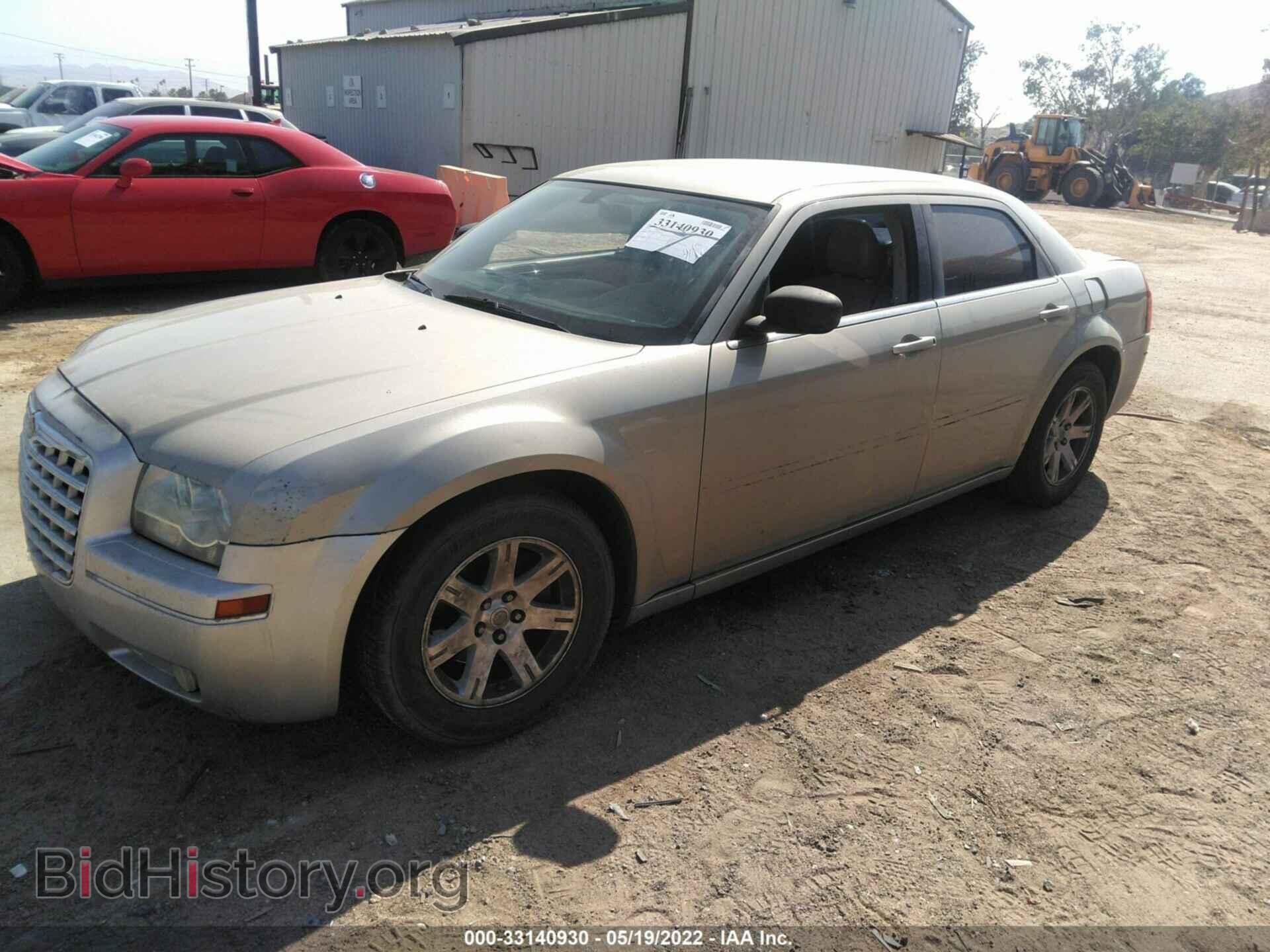 2006 CHRYSLER 300 - VIN: 2C3LA53G96H400194 - Фото 2