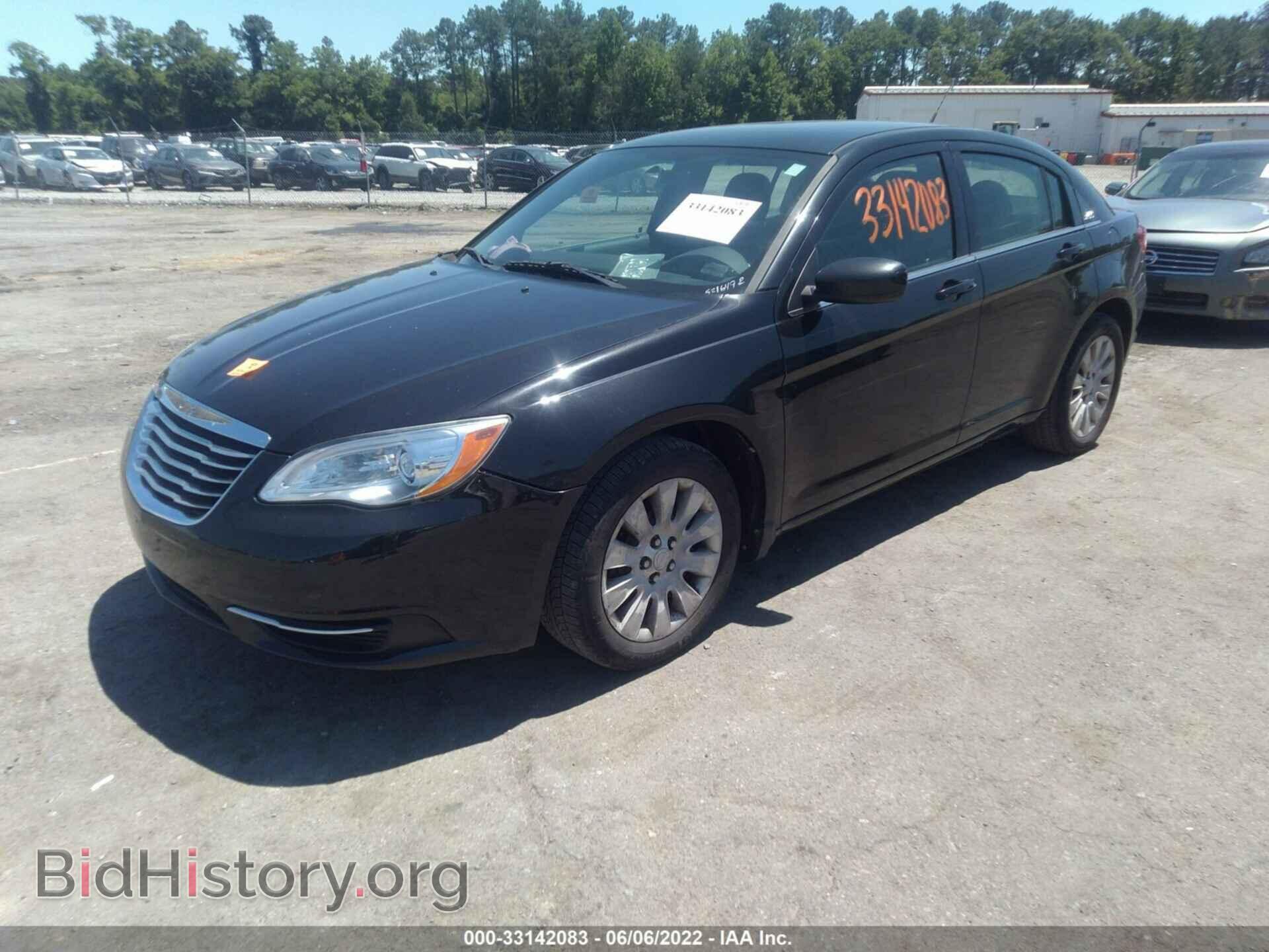 2011 CHRYSLER 200 - VIN: 1C3BC4FB2BN521649 - Фото 2