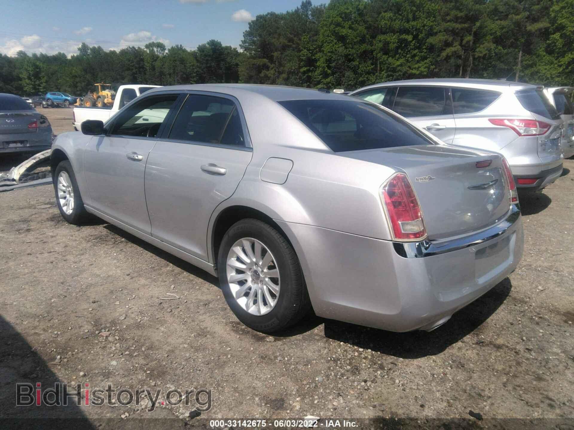 2012 CHRYSLER 300 - VIN: 2C3CCAAG3CH104511 - Фото 3