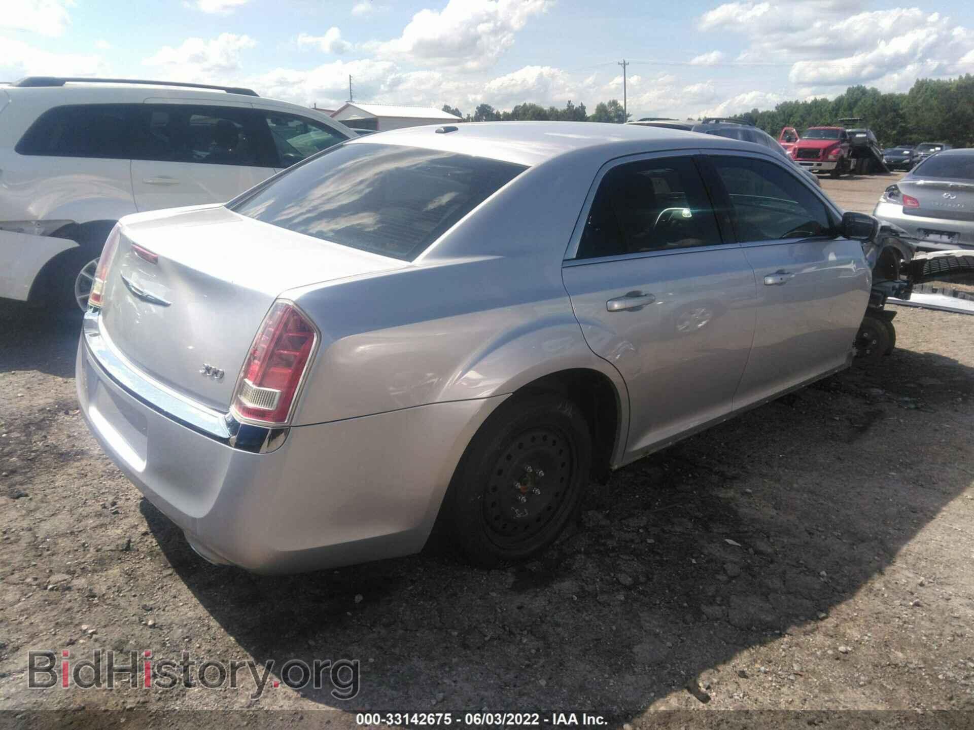 2012 CHRYSLER 300 - VIN: 2C3CCAAG3CH104511 - Фото 4