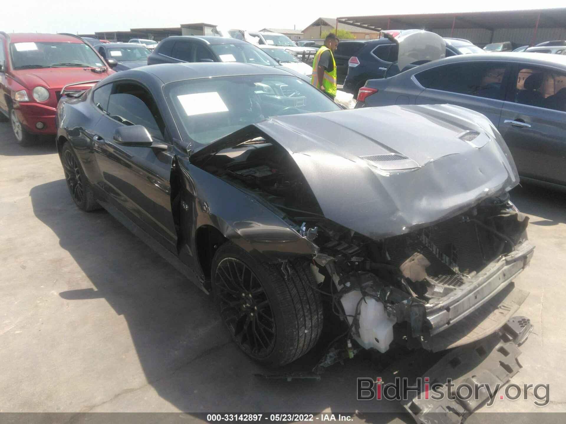 Photo 1FA6P8CF8J5146466 - FORD MUSTANG 2018