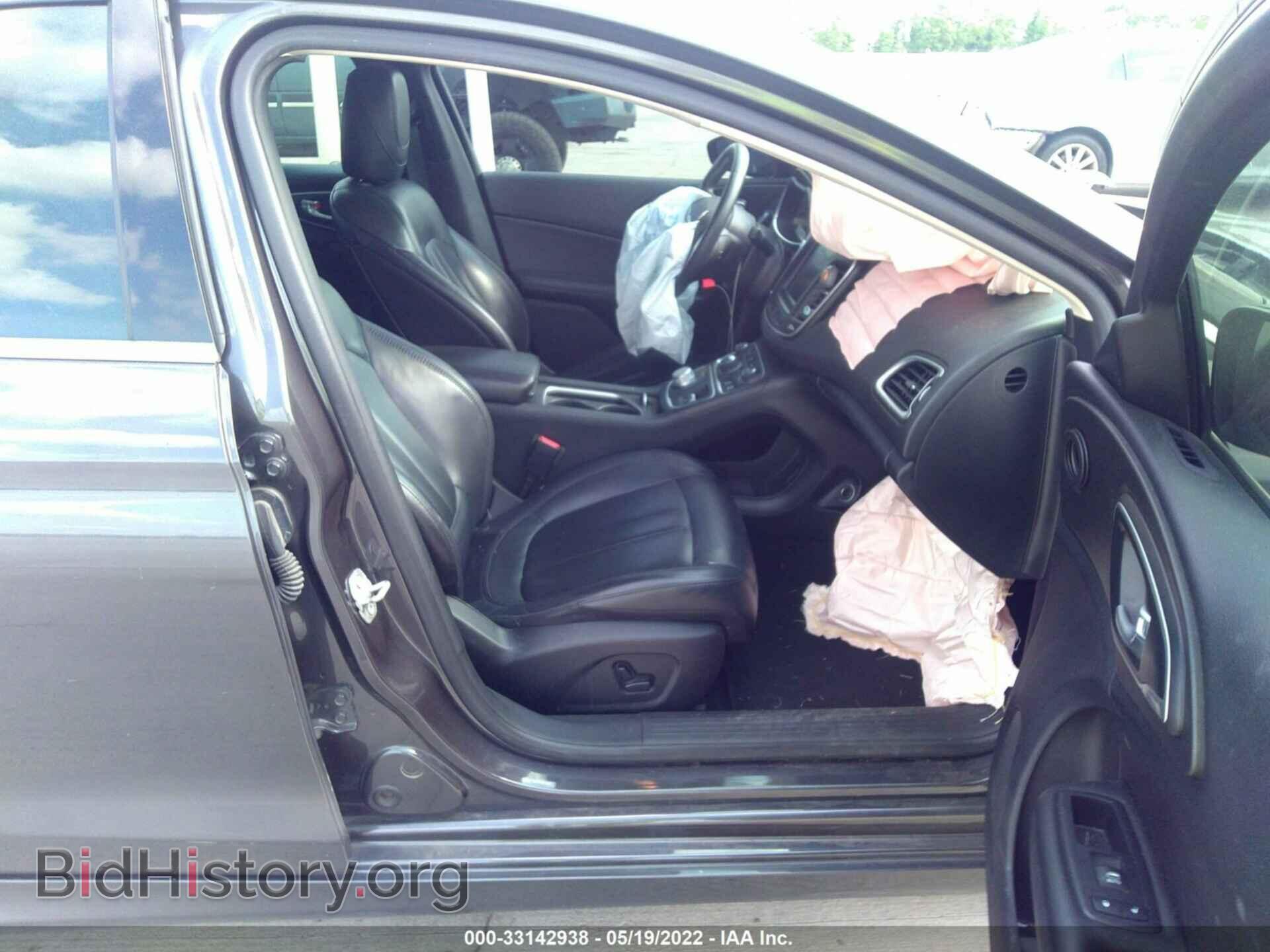 2016 CHRYSLER 200 - VIN: 1C3CCCAB7GN175983 - Photo 5