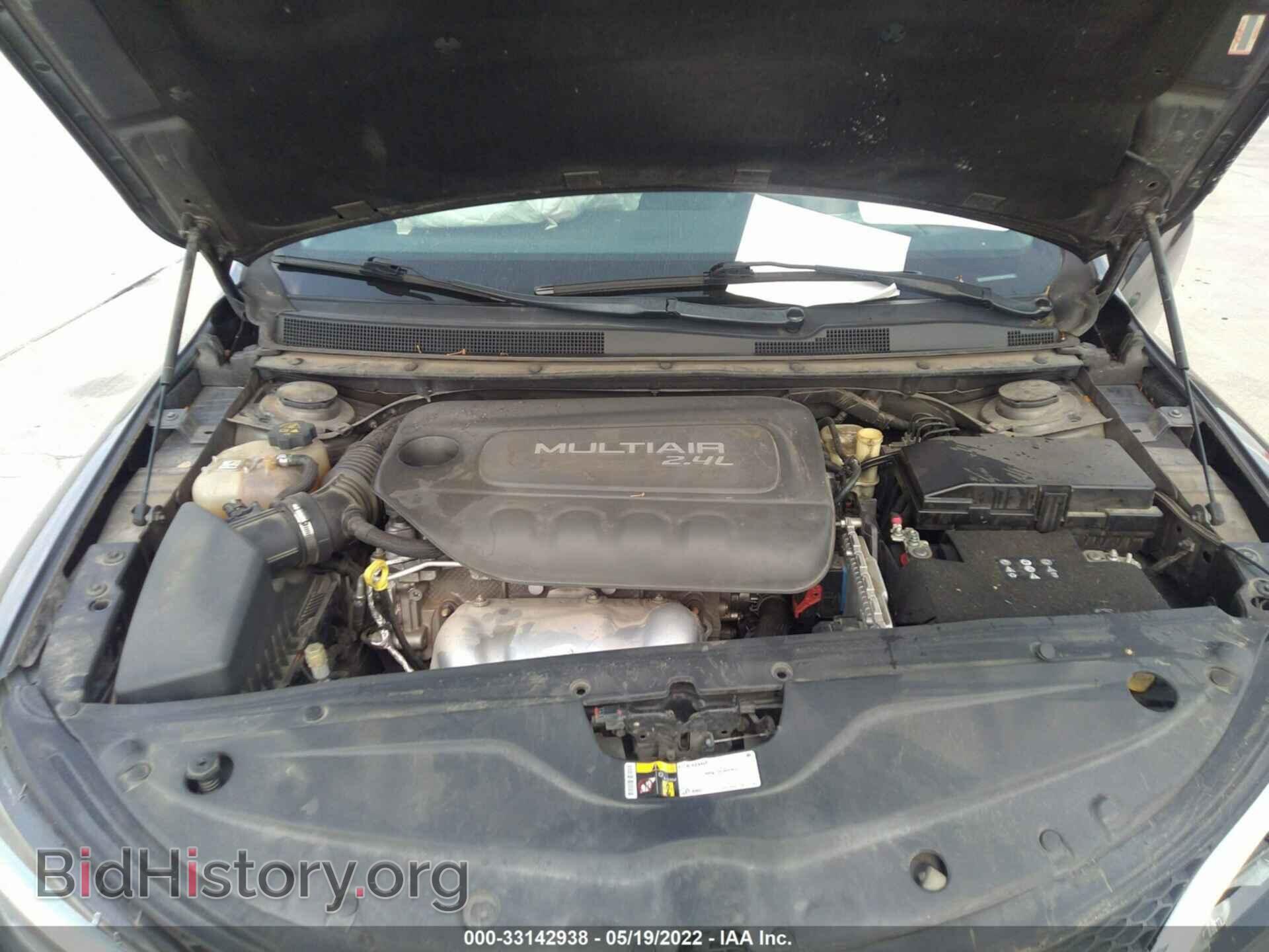 2016 CHRYSLER 200 - VIN: 1C3CCCAB7GN175983 - Photo 10