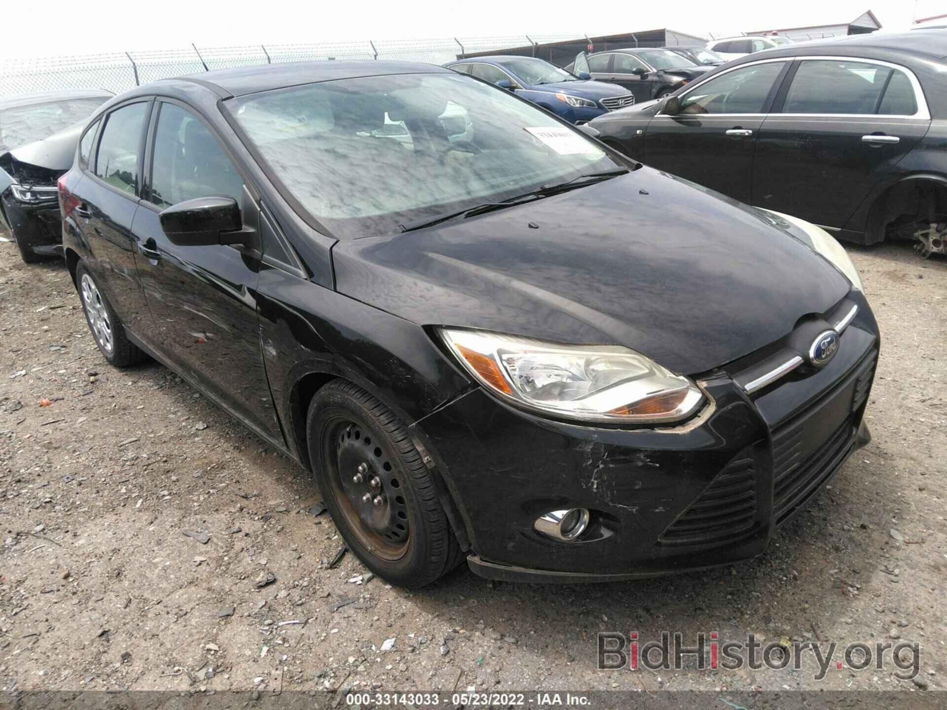 Photo 1FAHP3K28CL117512 - FORD FOCUS 2012