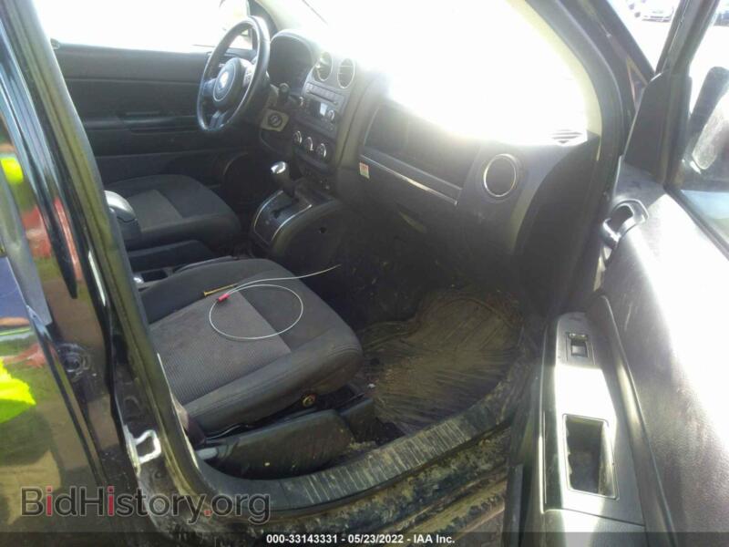 2012 Jeep COMPASS (VIN 1C4NJDEBXCD555779) — photo 5 of 11