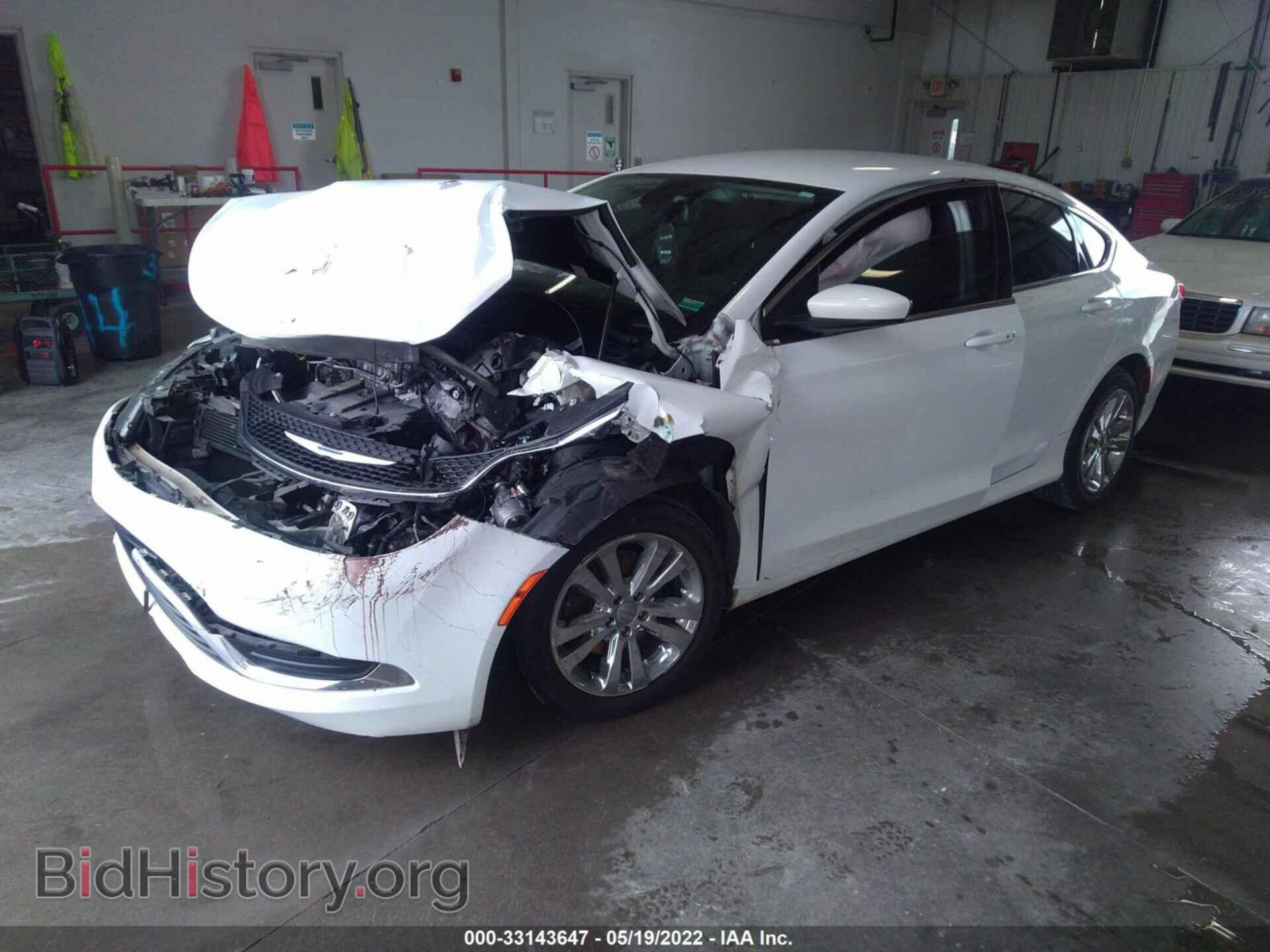 2015 CHRYSLER 200 - VIN: 1C3CCCAB5FN667216 - Фото 2