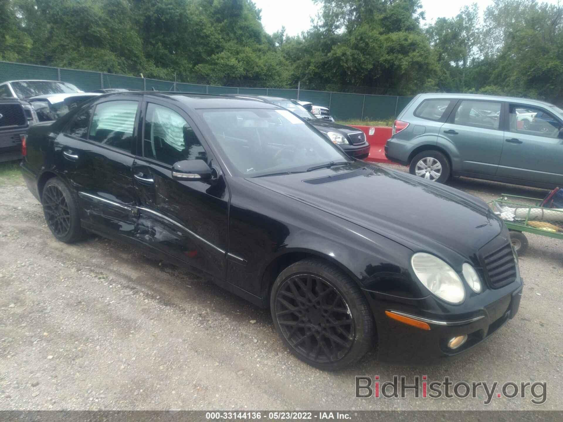 Photo WDBUF87XX9B437165 - MERCEDES-BENZ E-CLASS 2009