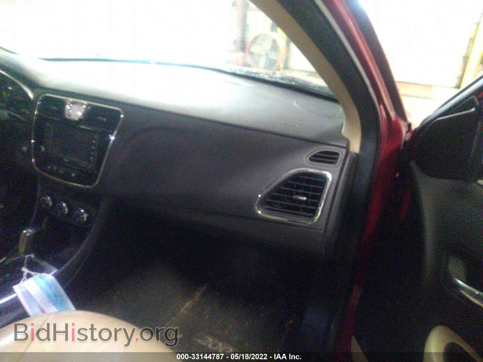 2012 CHRYSLER 200 - VIN: 1C3CCBCG5CN304820 - Фото 5
