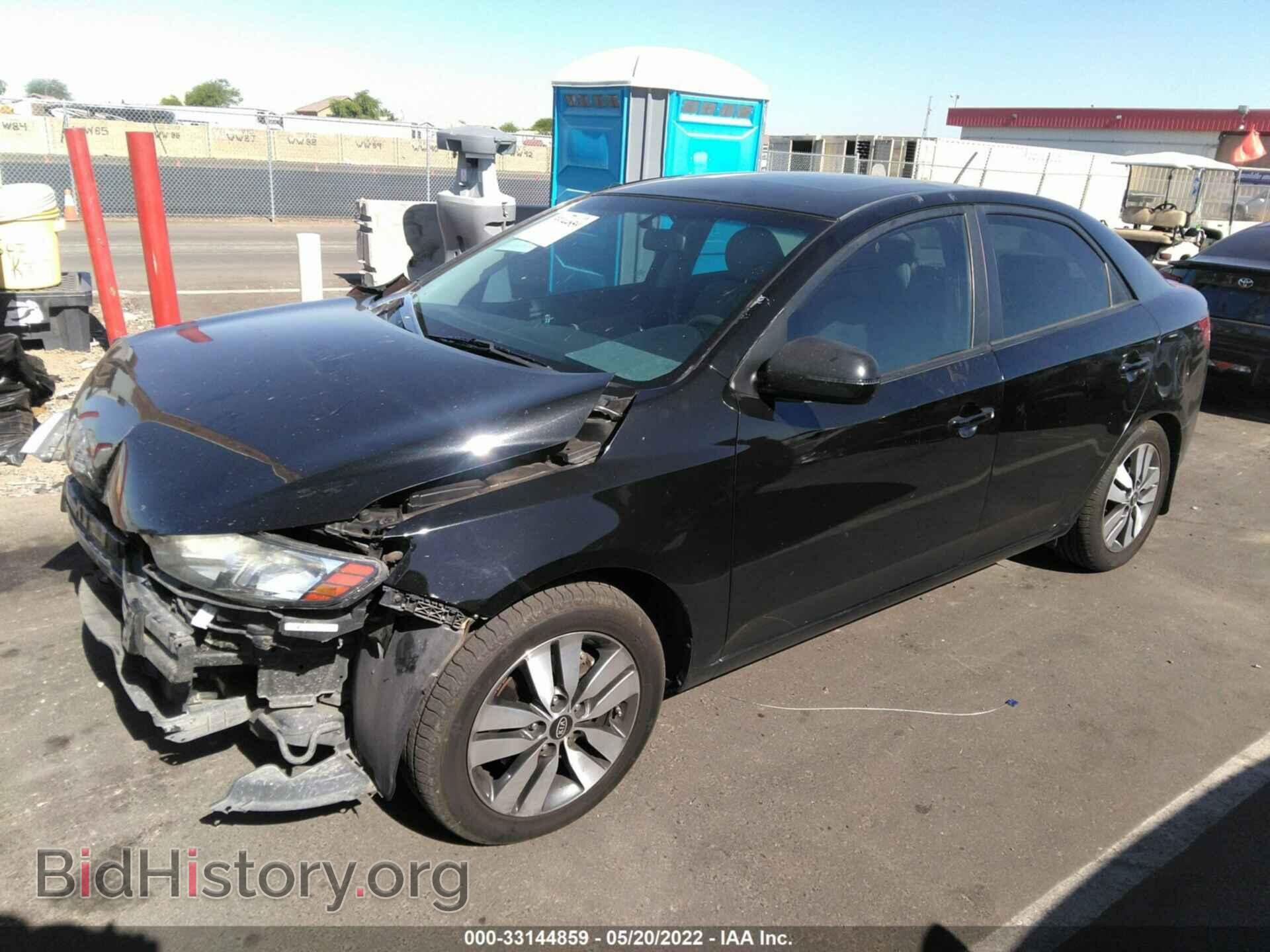 2013 KIA FORTE - VIN: KNAFU4A21D5737980 - Фото 2
