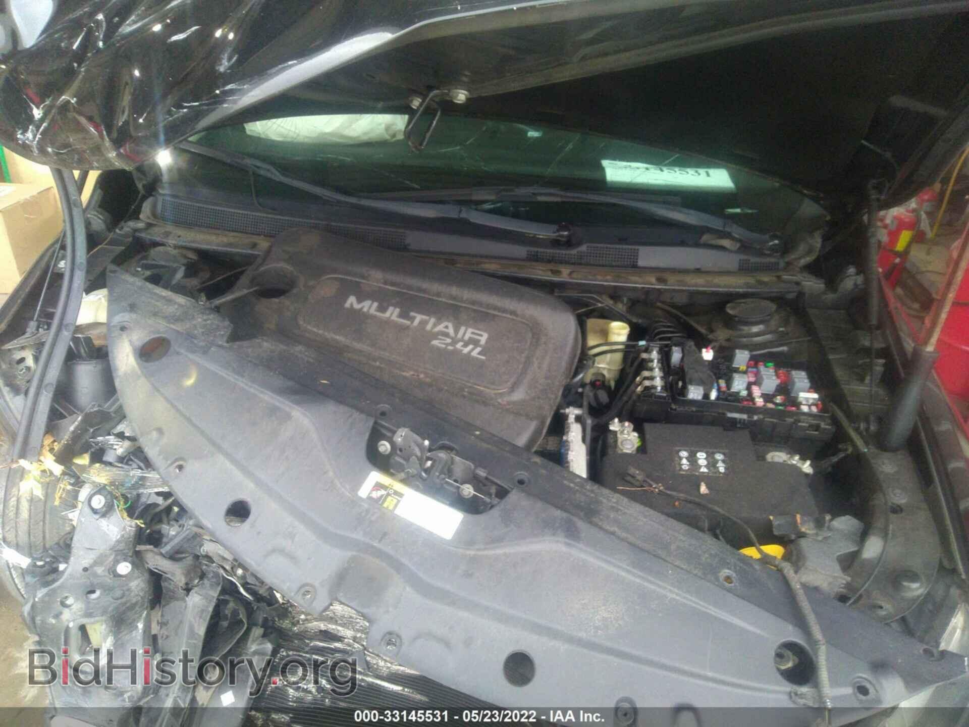 2016 CHRYSLER 200 - VIN: 1C3CCCAB3GN161272 - Фото 10
