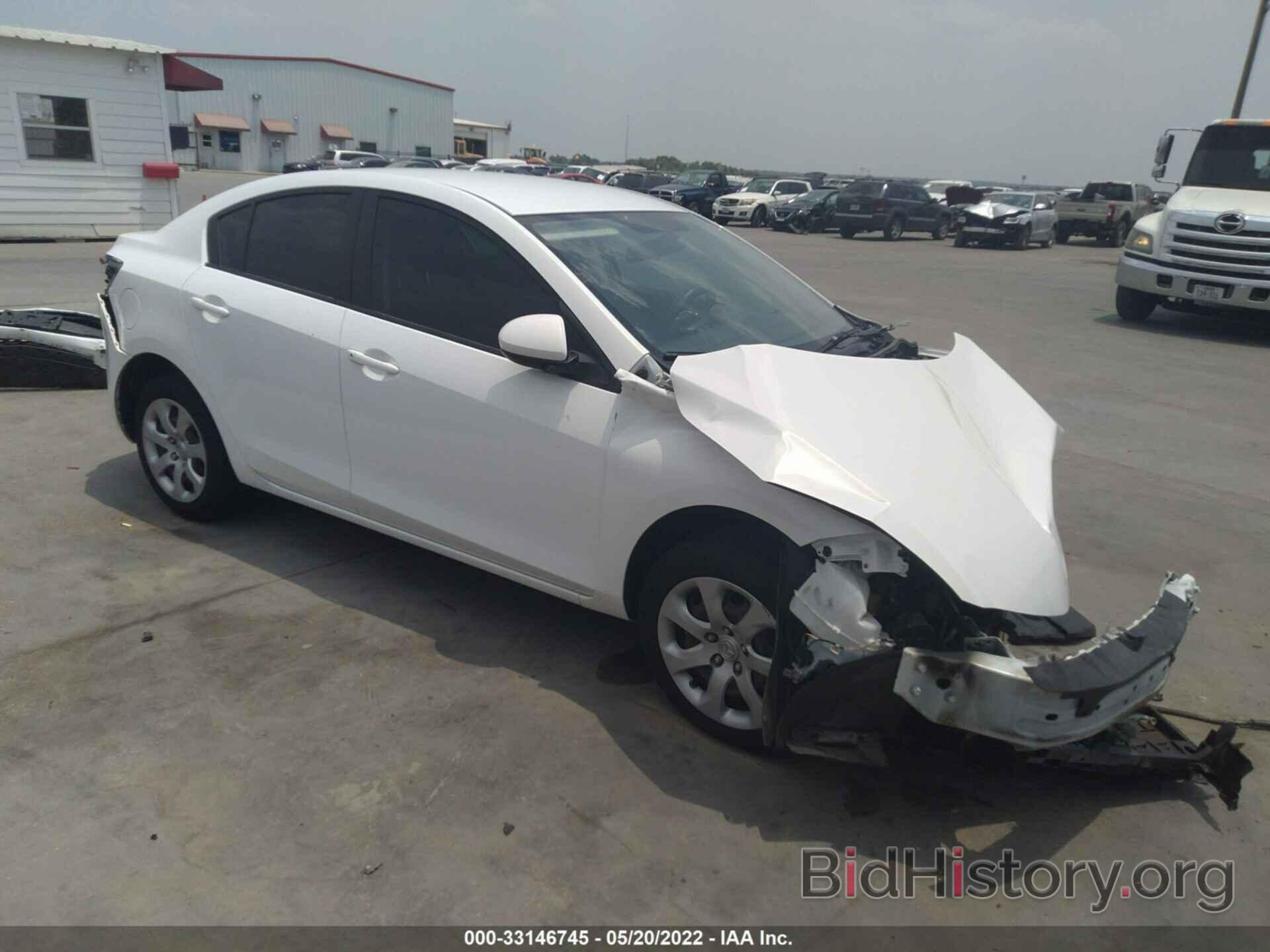 Photo JM1BL1TG3D1702943 - MAZDA MAZDA3 2013