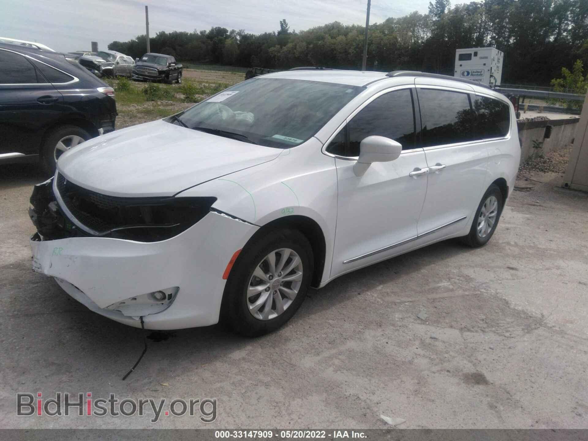 2017 CHRYSLER PACIFICA - VIN: 2C4RC1BG8HR745529 - Photo 2