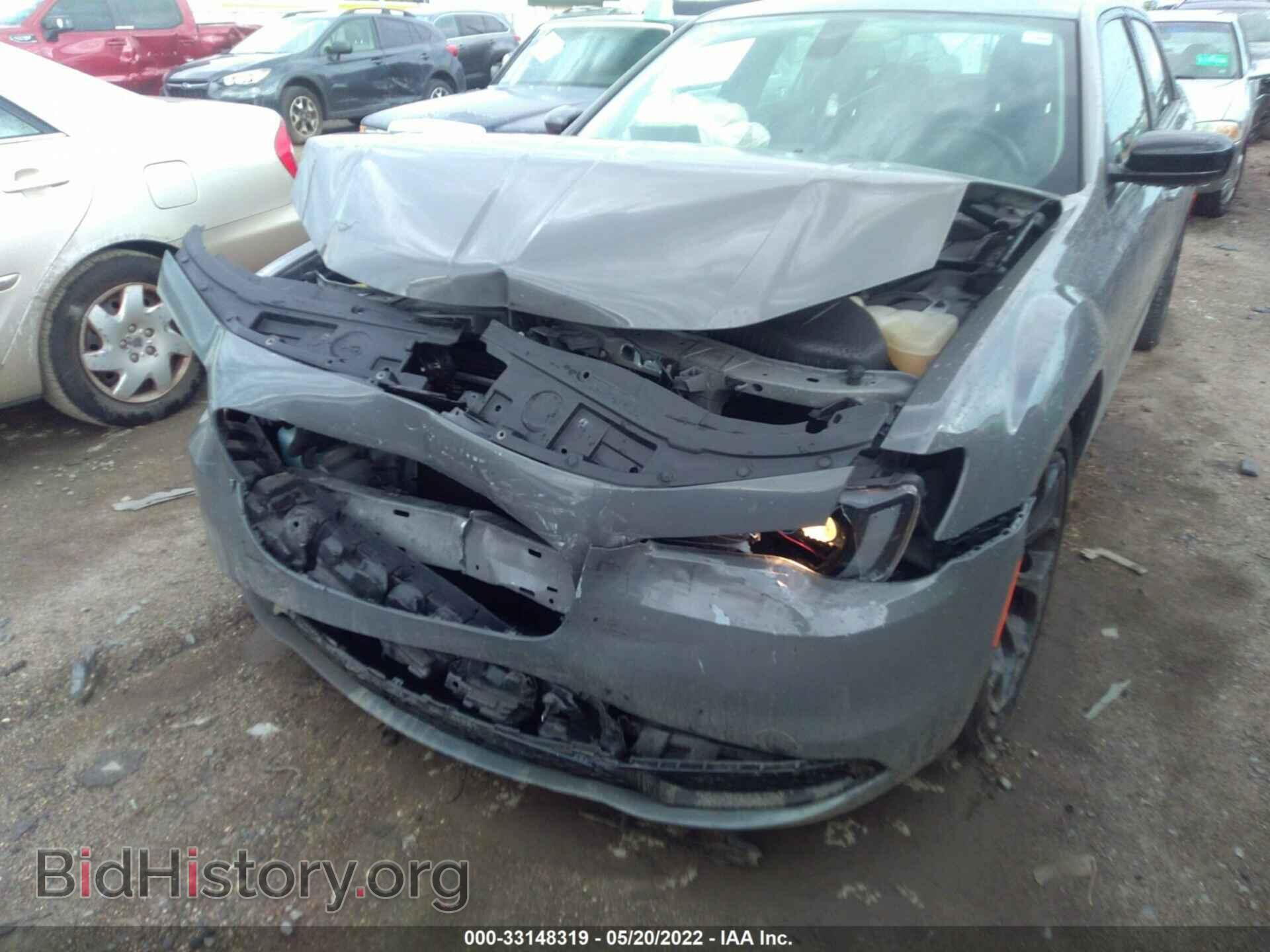 2019 CHRYSLER 300 - VIN: 2C3CCAAG4KH683054 - Photo 6