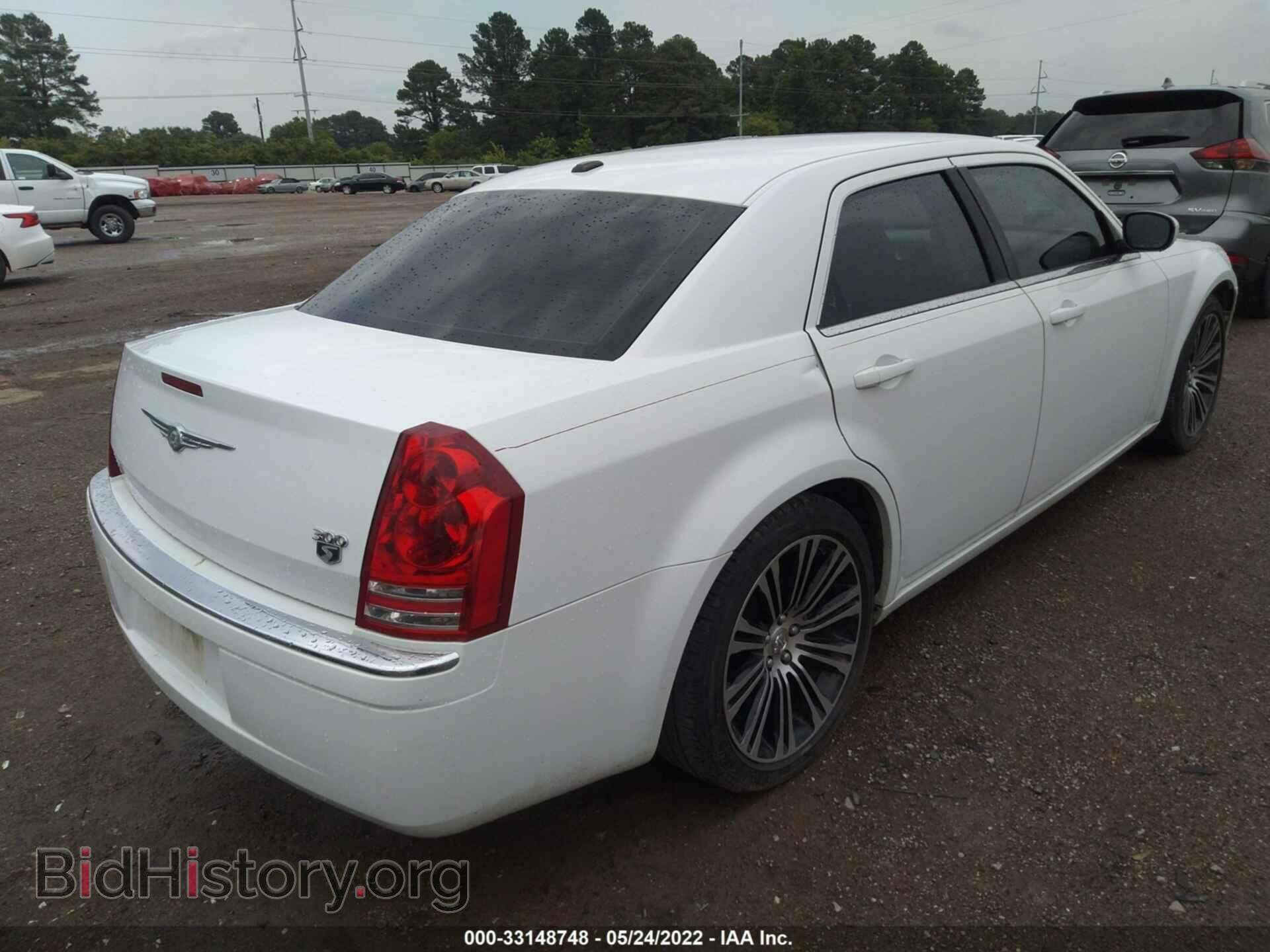 2010 CHRYSLER 300 - VIN: 2C3CA2CVXAH329450 - Фото 4
