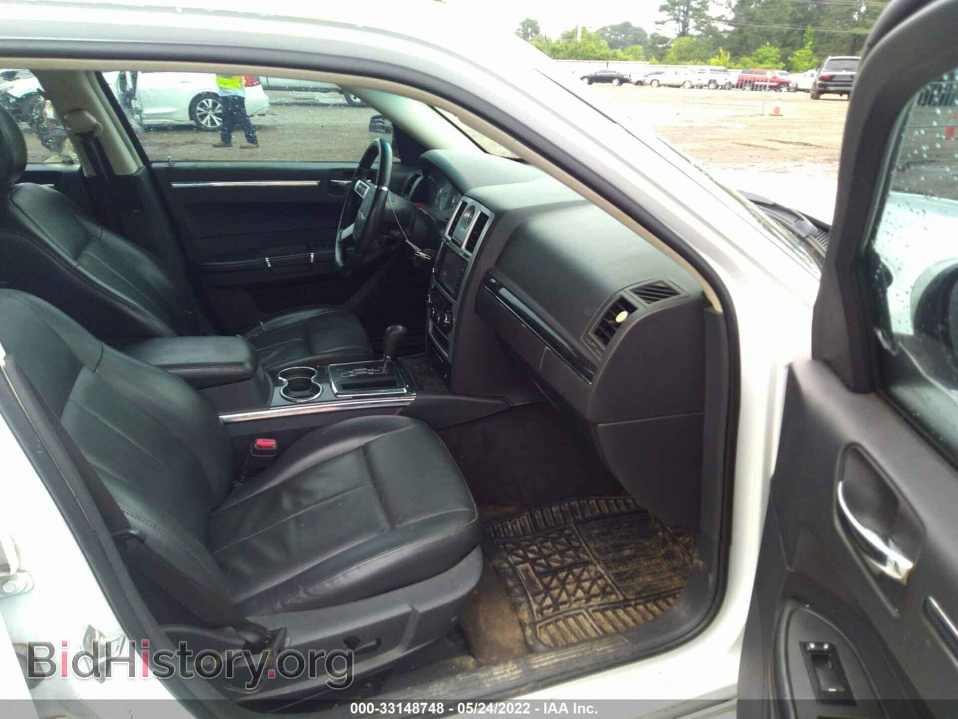 2010 CHRYSLER 300 - VIN: 2C3CA2CVXAH329450 - Фото 5