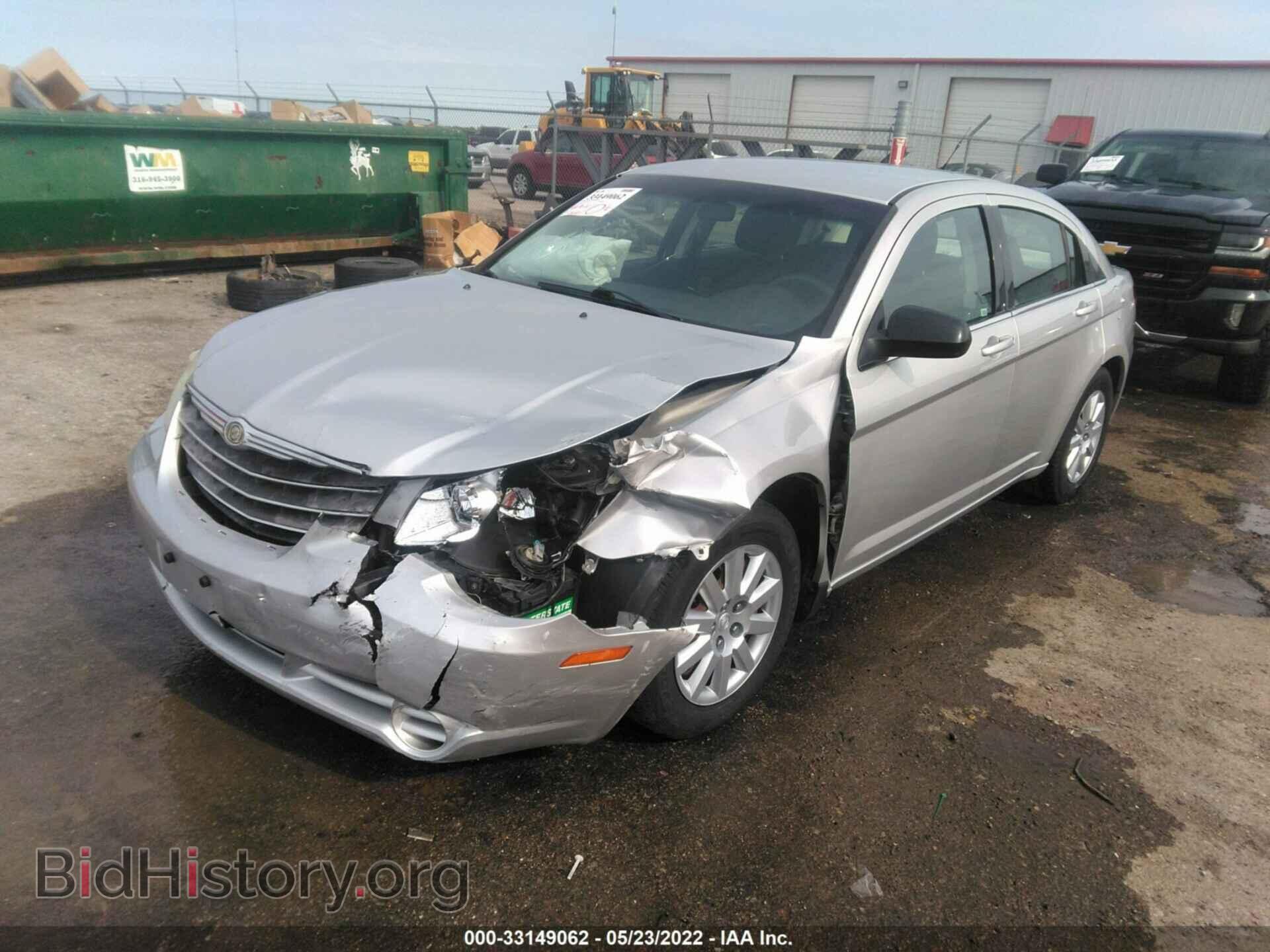 2010 CHRYSLER SEBRING - VIN: 1C3CC4FB3AN136488 - Фото 2