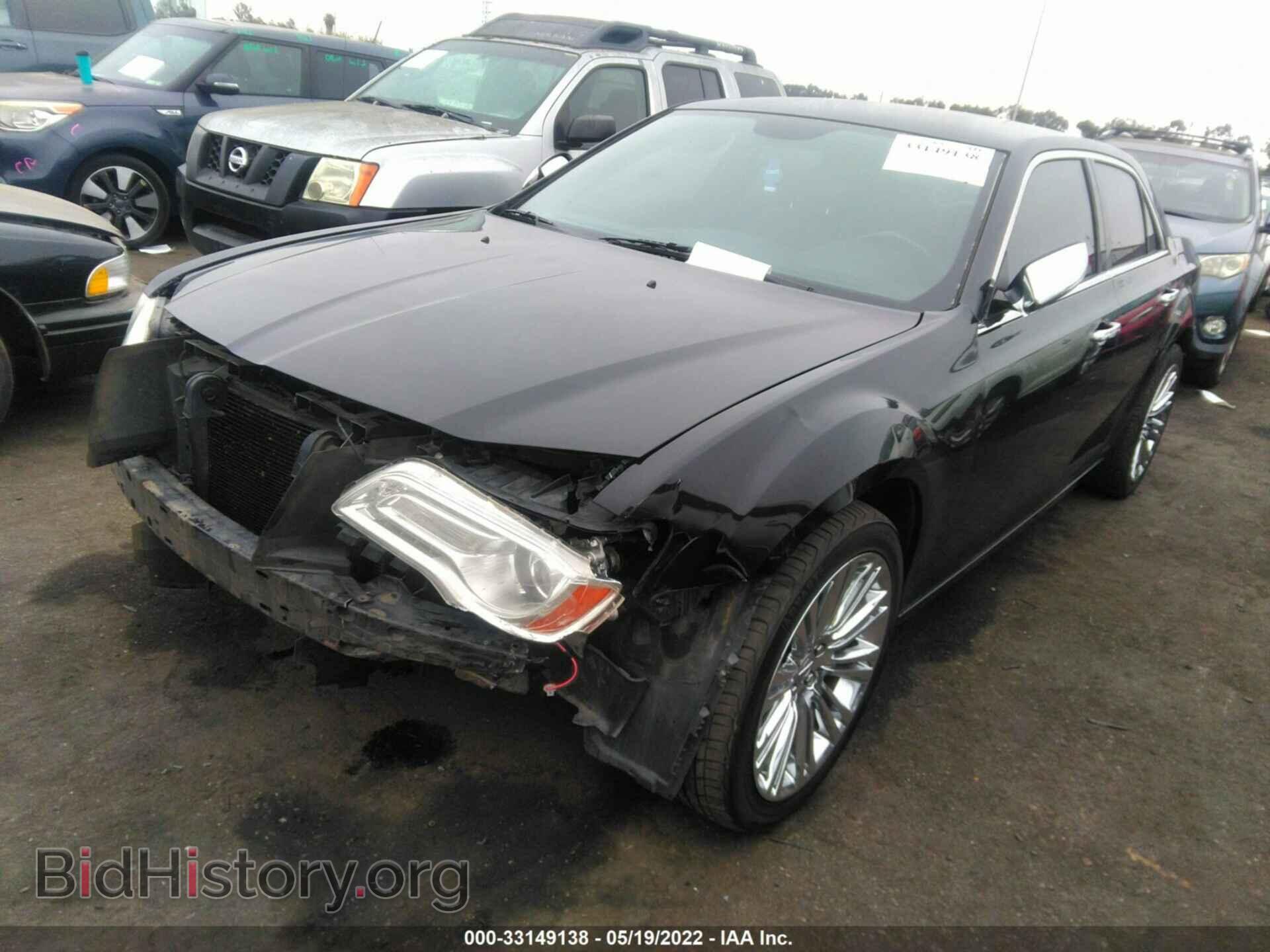 2013 CHRYSLER 300 - VIN: 2C3CCAKT5DH667007 - Фото 2