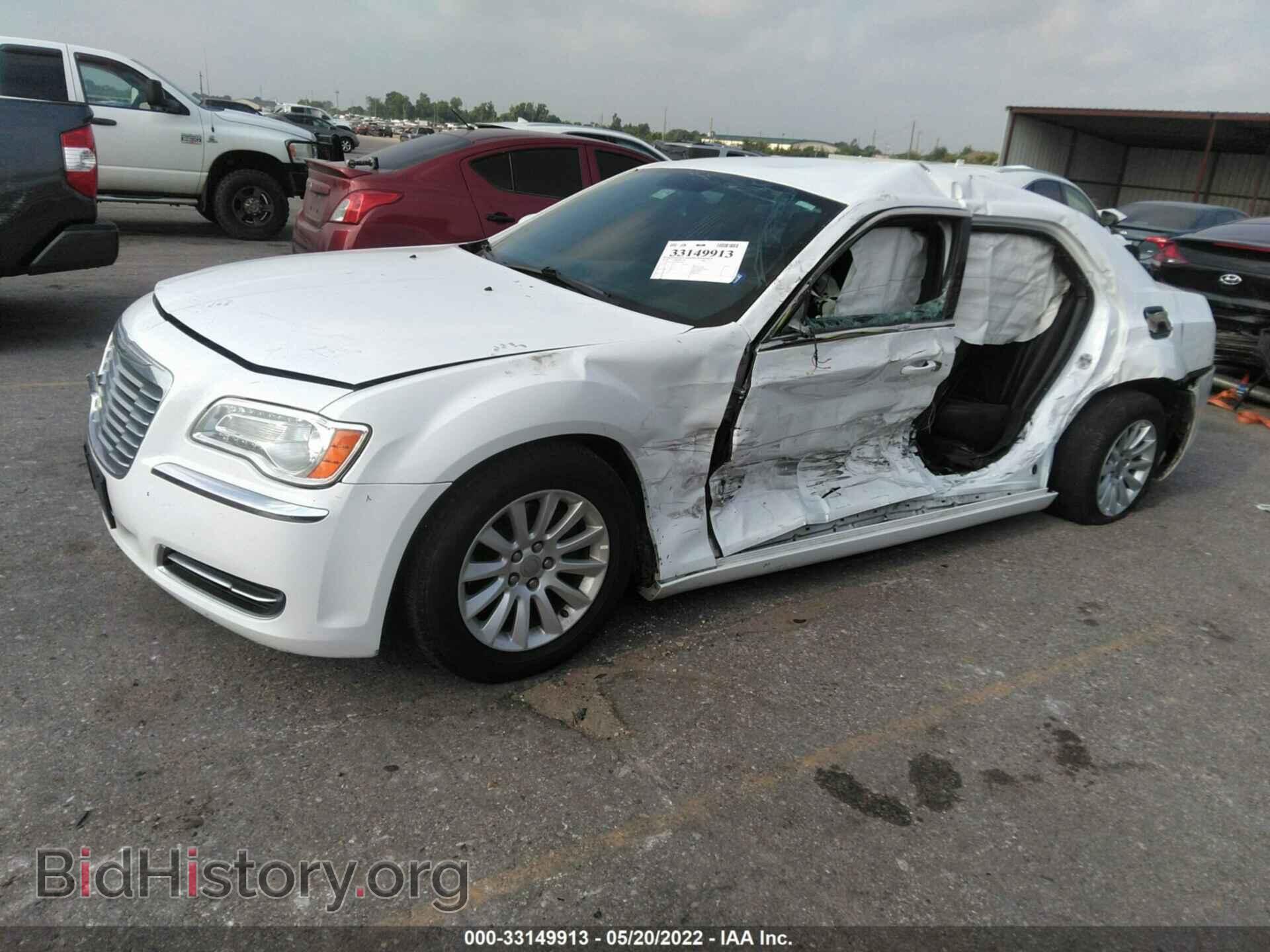 2012 CHRYSLER 300 - VIN: 2C3CCAAG5CH311904 - Photo 2