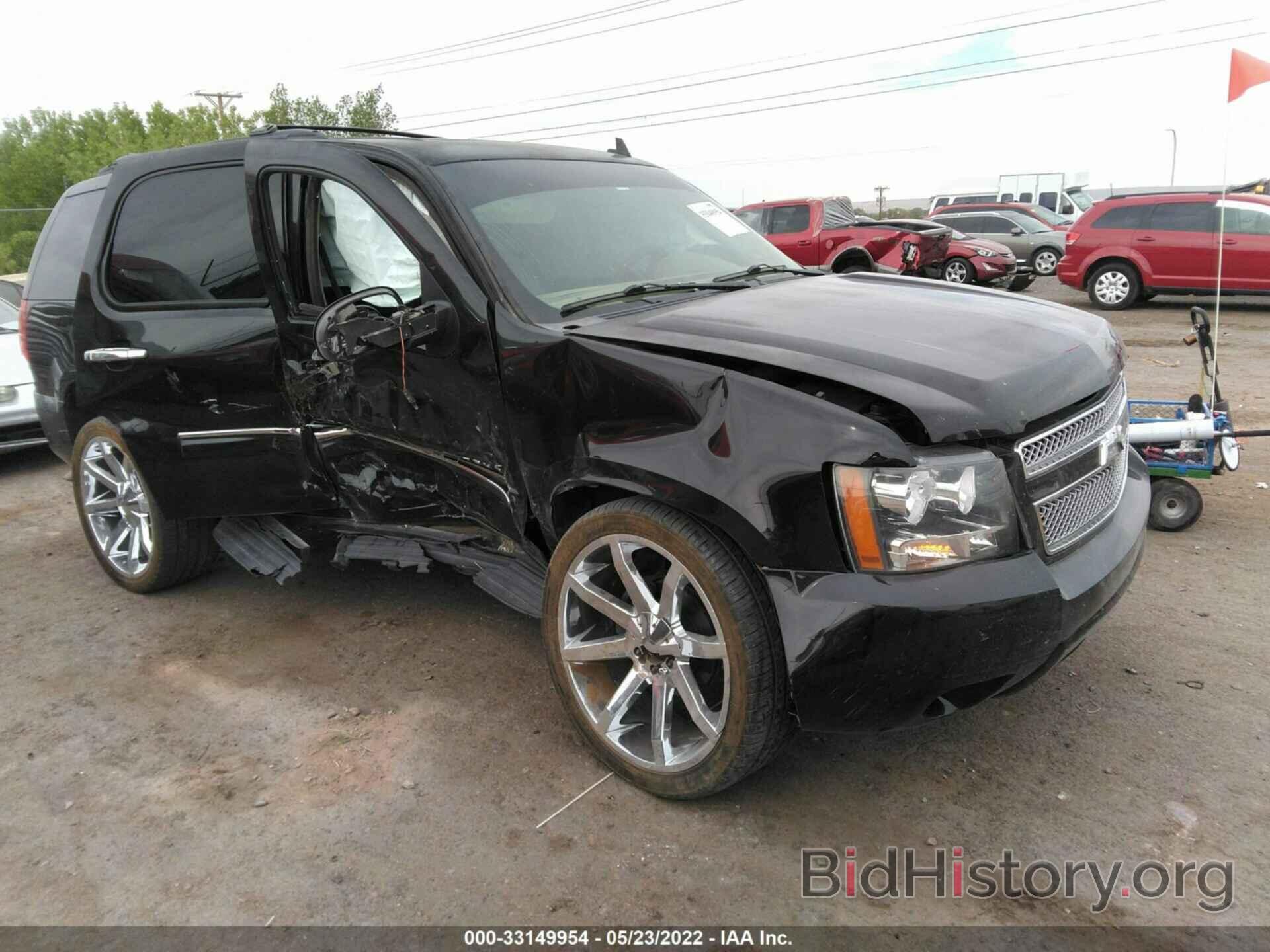 Photo 1GNSCBE08DR339490 - CHEVROLET TAHOE 2013