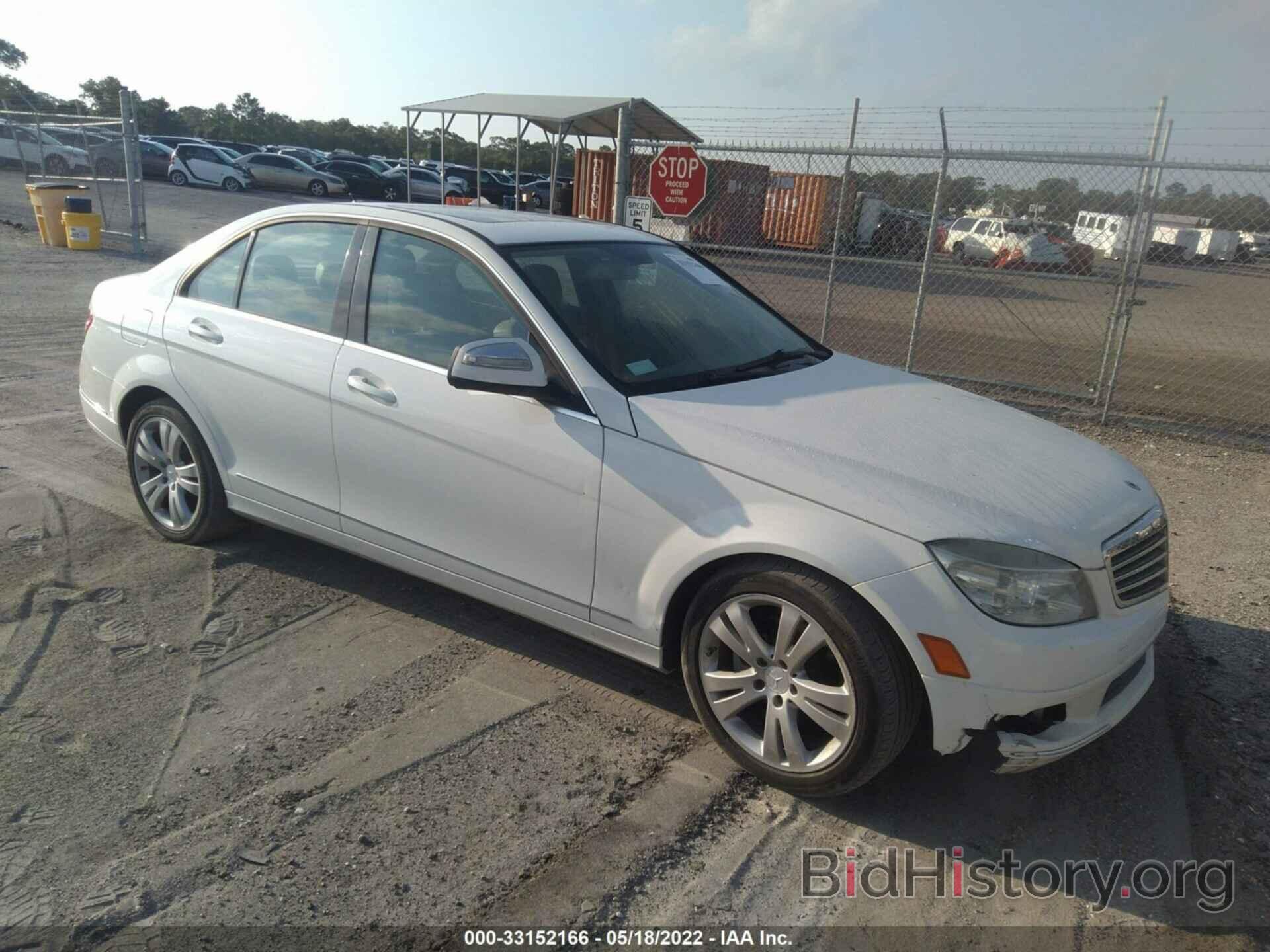 Photo WDDGF54X09R043477 - MERCEDES-BENZ C-CLASS 2009