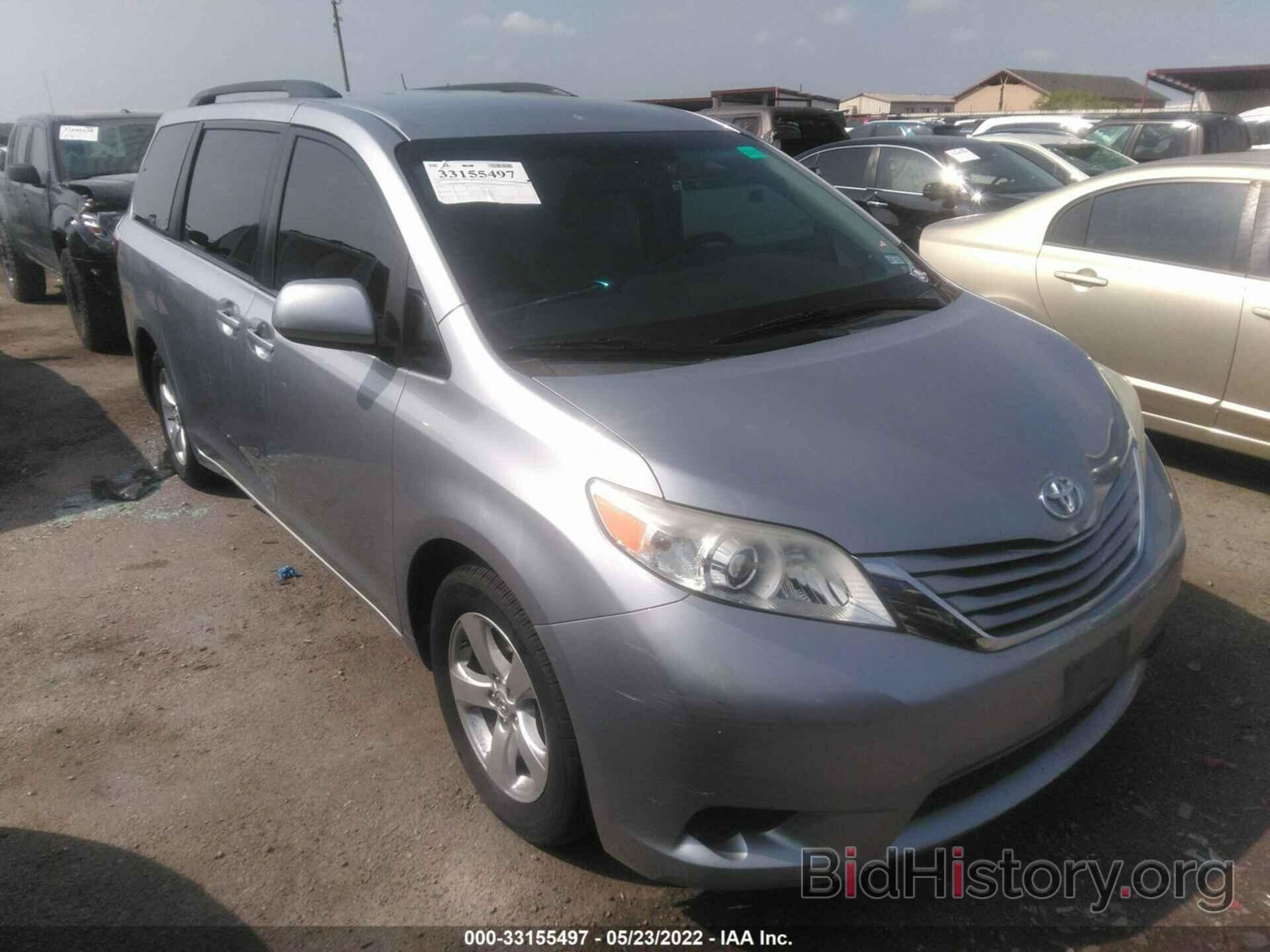 Фотография 5TDKZ3DC0HS793989 - TOYOTA SIENNA 2017