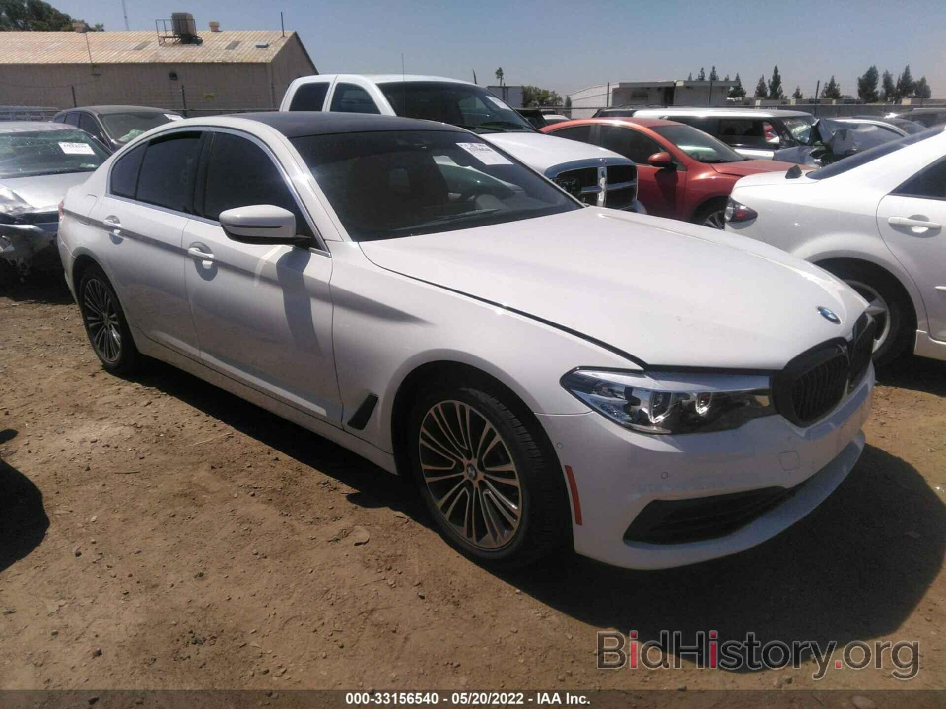 Photo WBAJE5C56KWW33755 - BMW 5 SERIES 2019