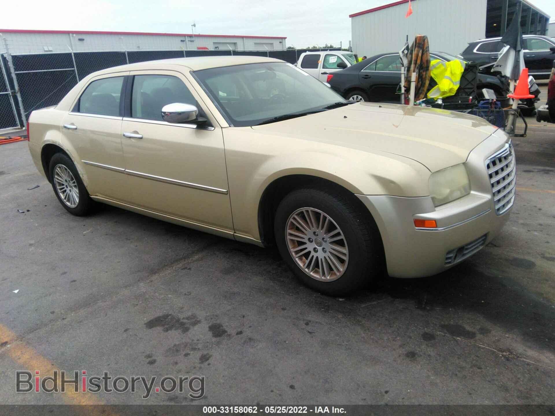 Photo 2C3CA5CV5AH212912 - CHRYSLER 300 2010
