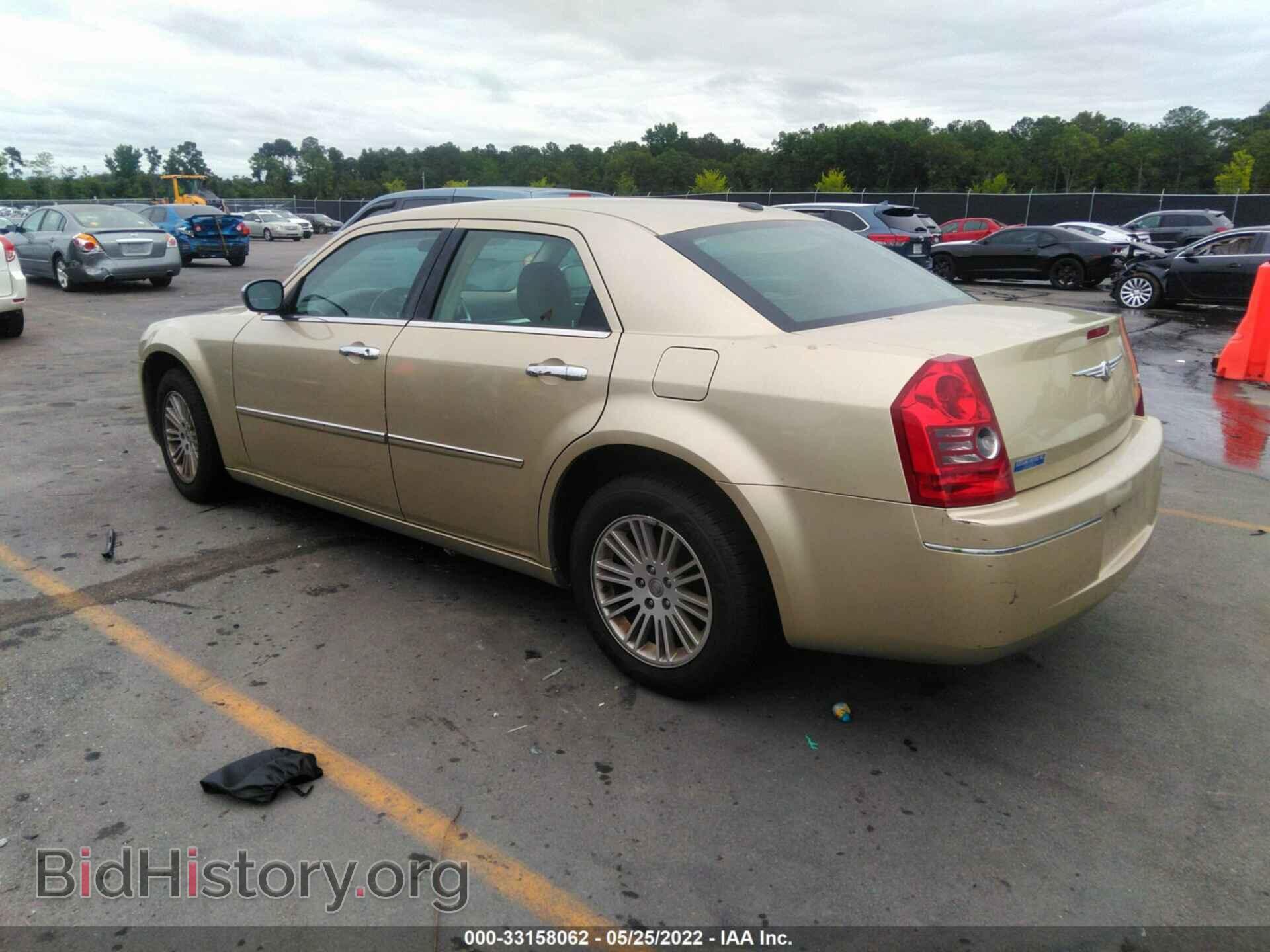 2010 CHRYSLER 300 - VIN: 2C3CA5CV5AH212912 - Фото 3