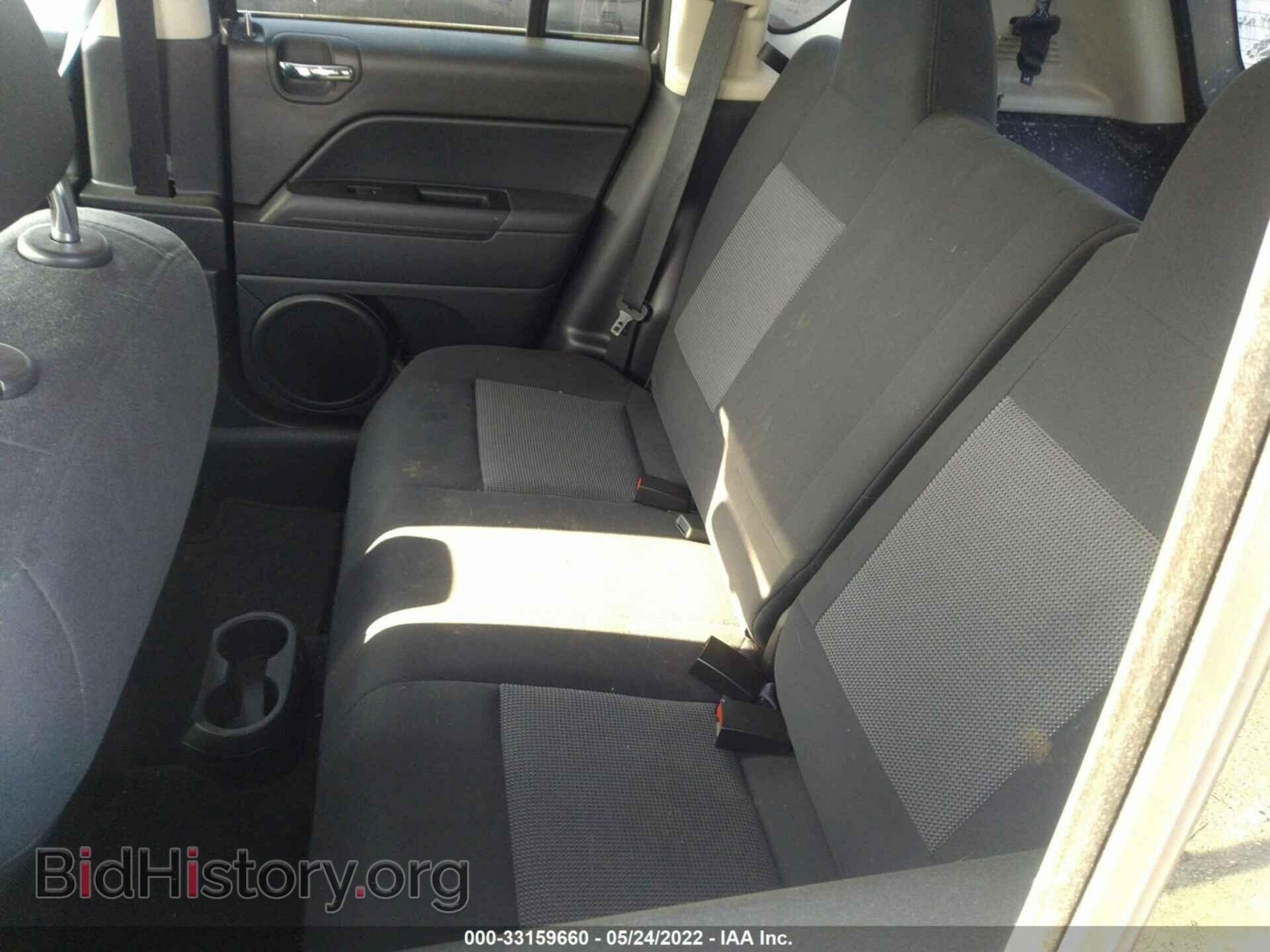 2011 JEEP COMPASS - VIN: 1J4NT1FA2BD286779 - Photo 8