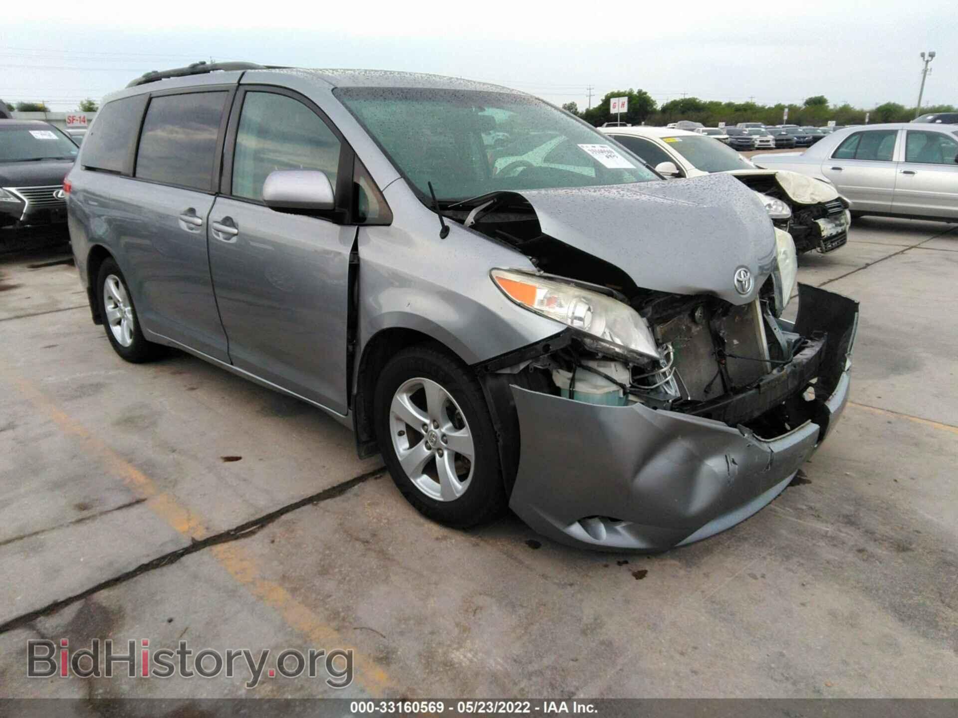 Photo 5TDKK3DC8BS099983 - TOYOTA SIENNA 2011