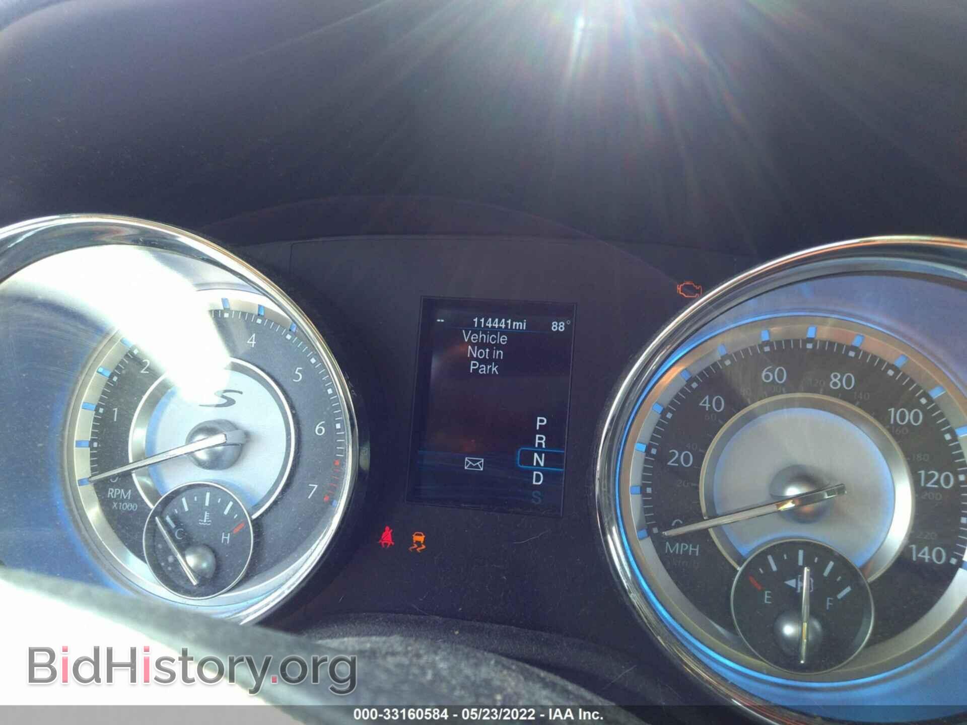 2014 CHRYSLER 300 - VIN: 2C3CCAGG6EH341942 - Фото 7